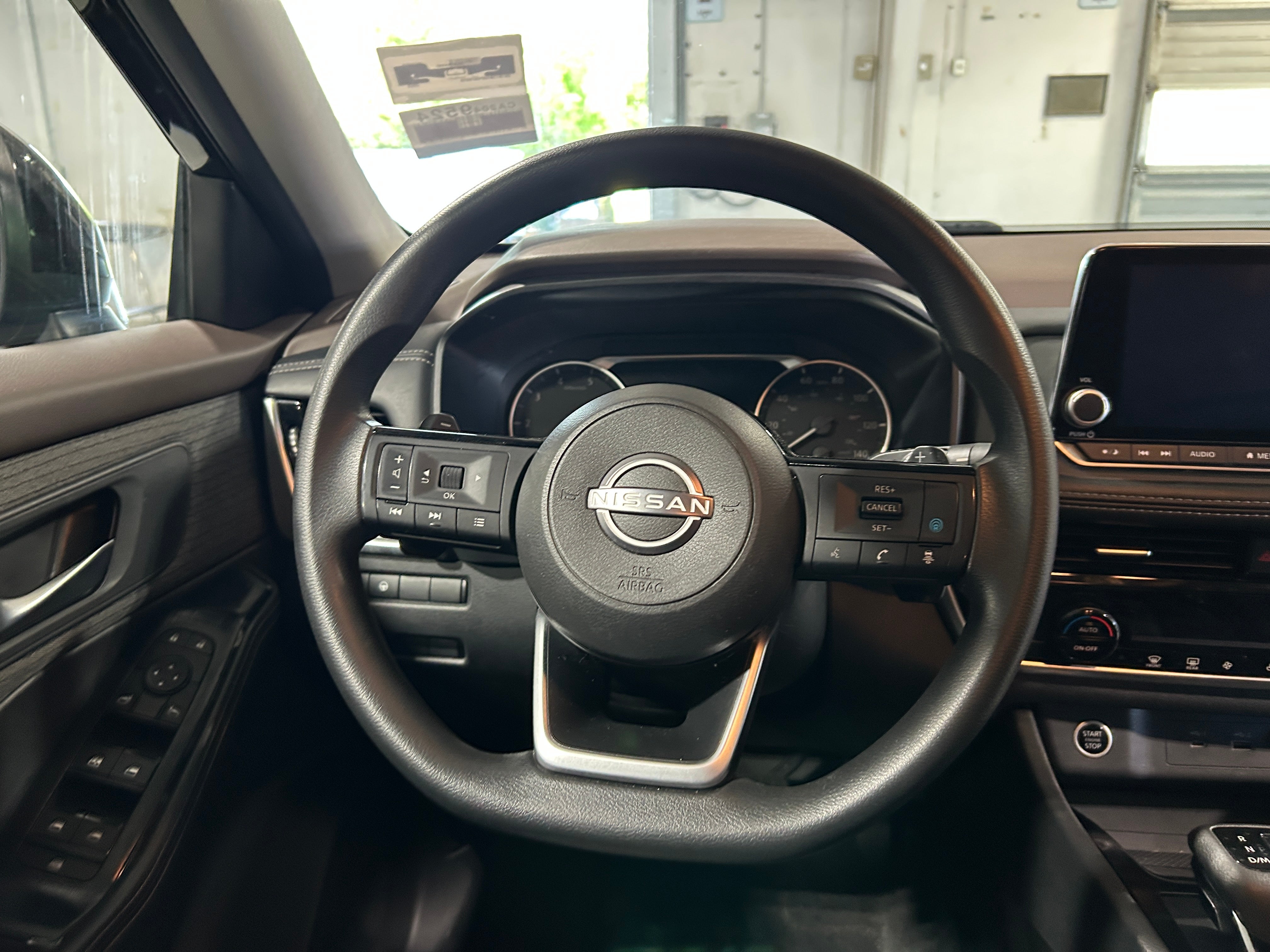 2023 Nissan Rogue SV 5