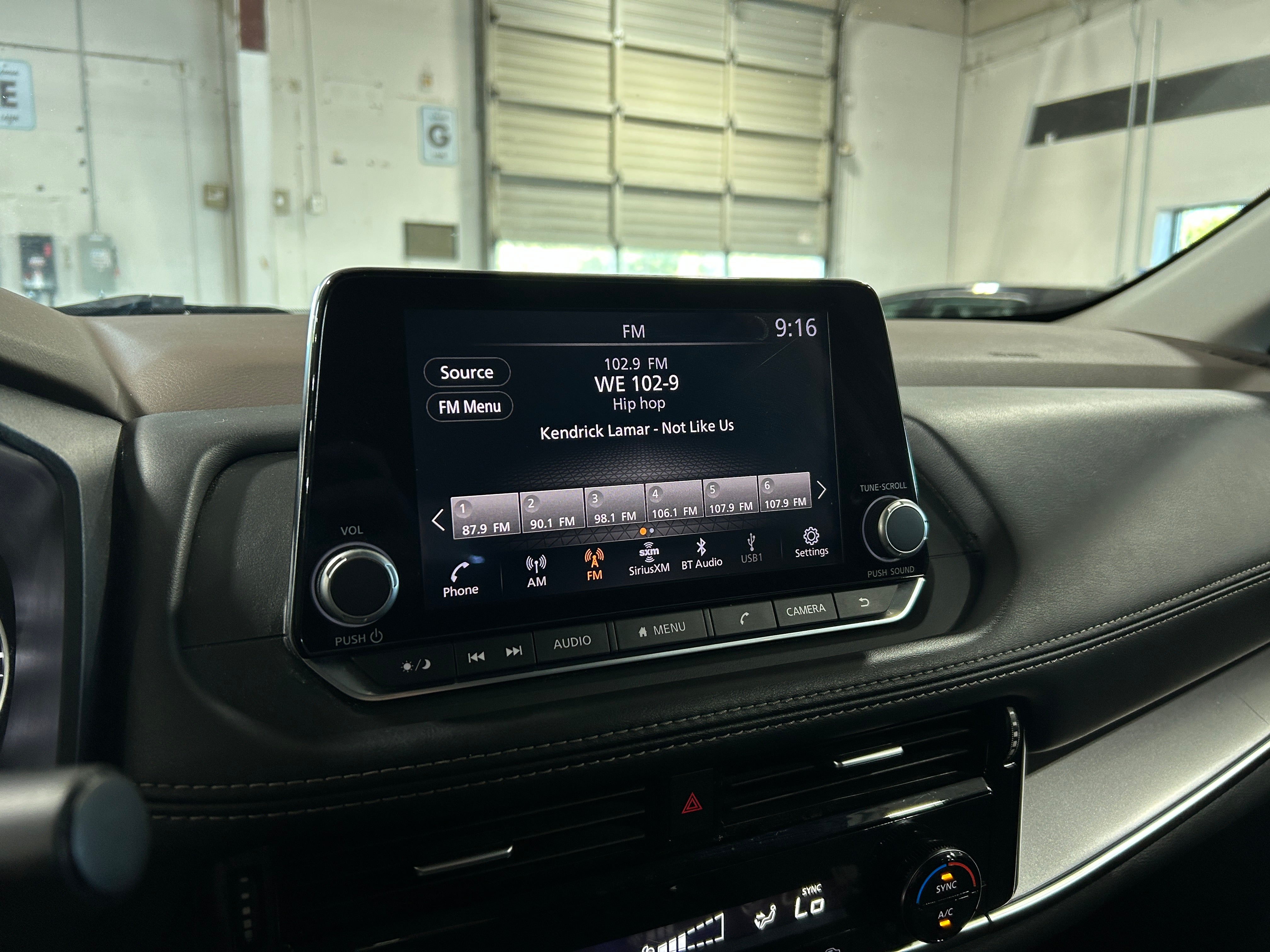 2023 Nissan Rogue SV 4