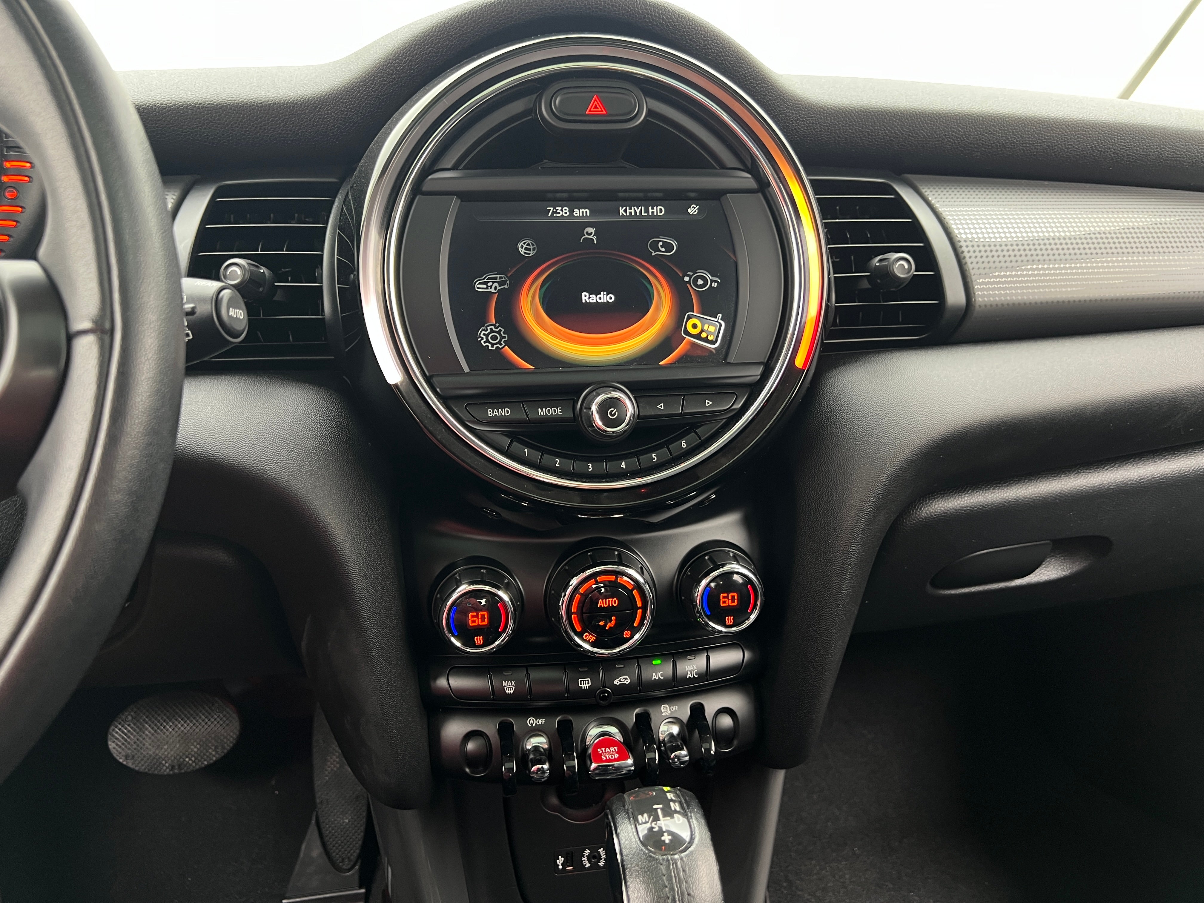 2017 MINI Cooper Hardtop 4 Door 3