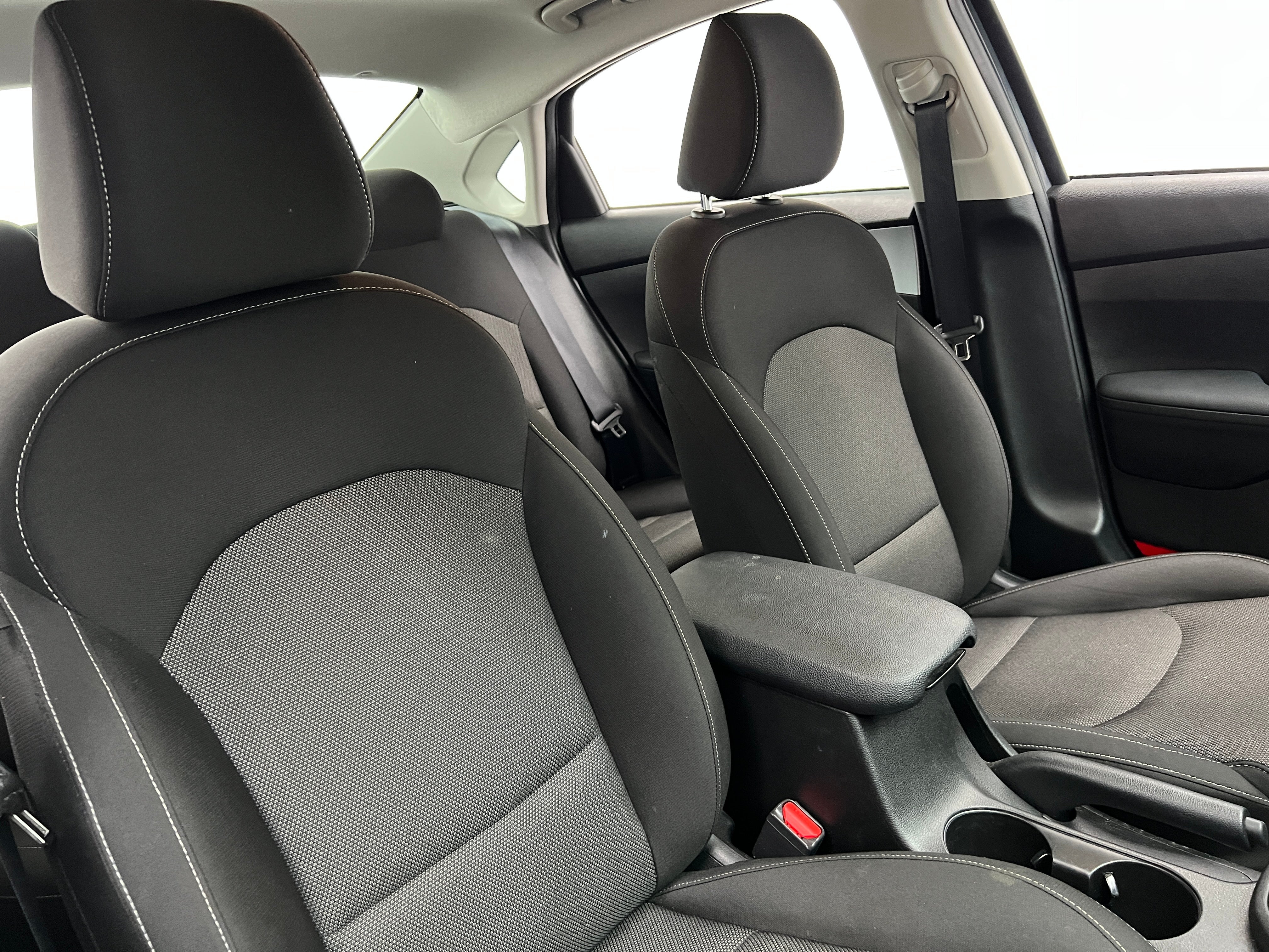 2024 Kia Forte LXS 2