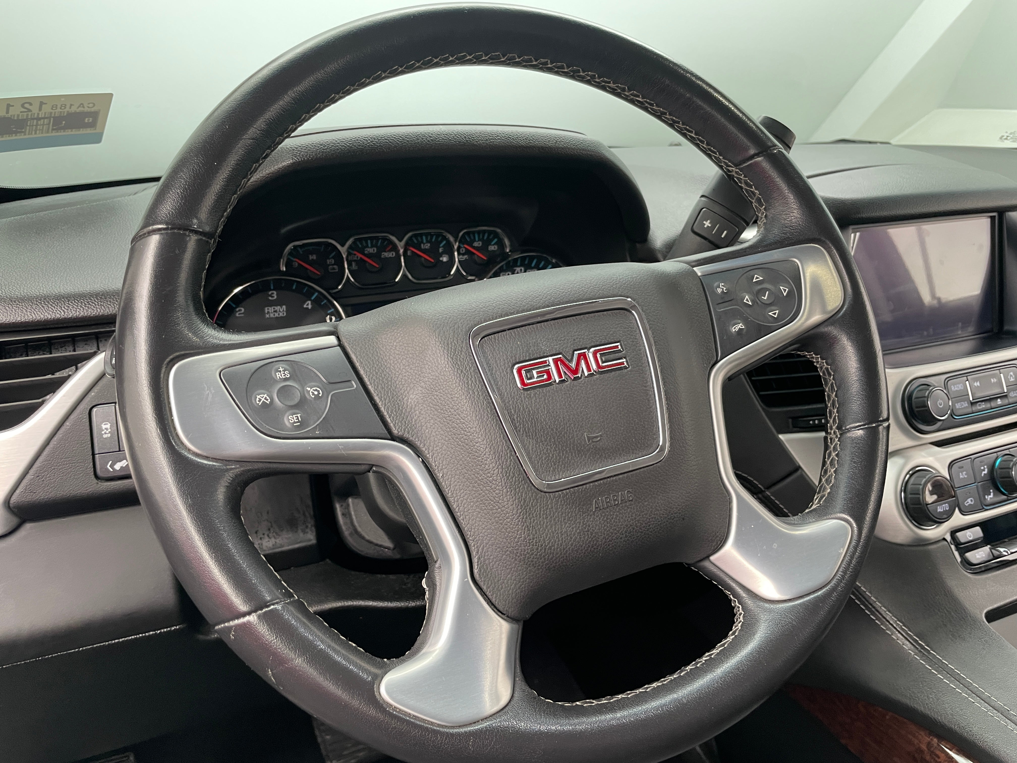 2019 GMC Yukon XL SLE 5