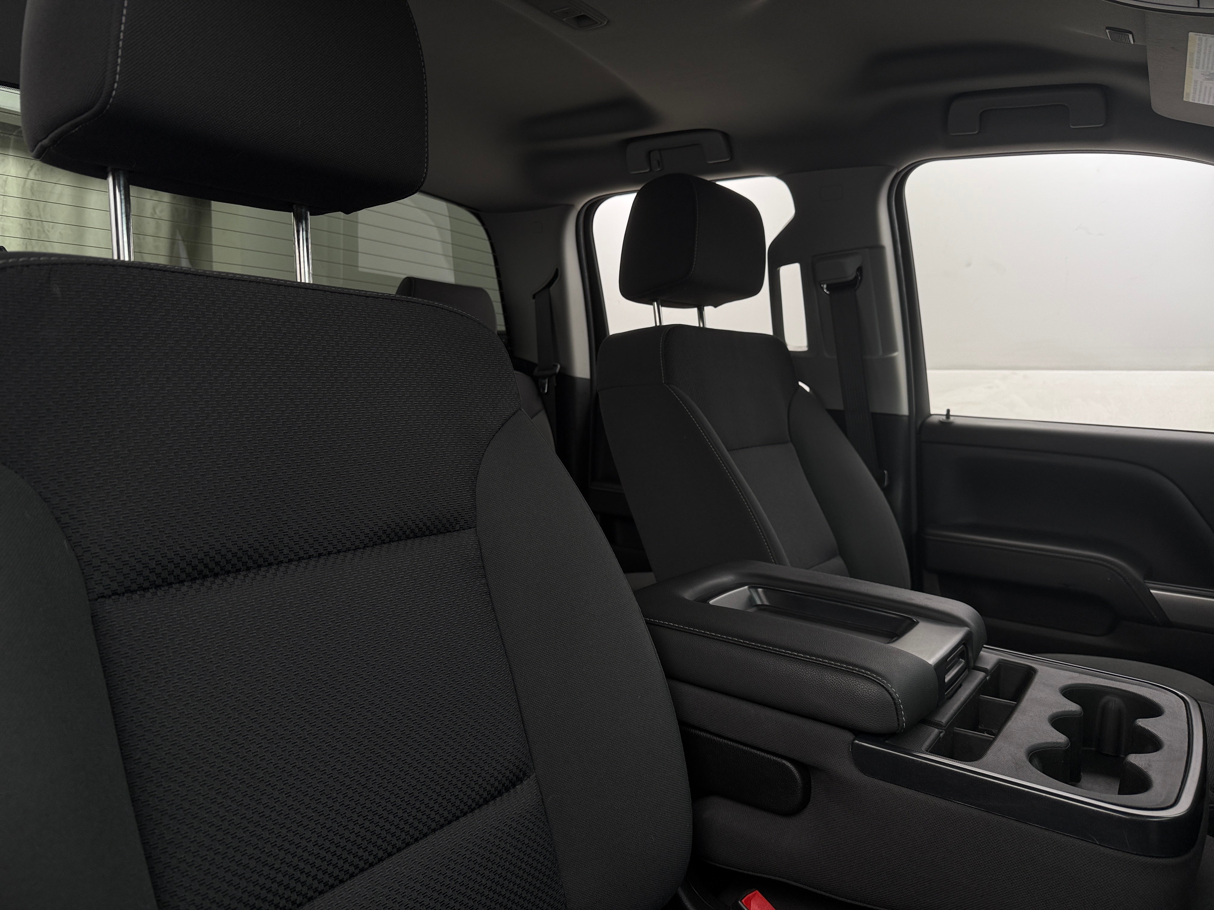 2018 Chevrolet Silverado 1500 LT 2