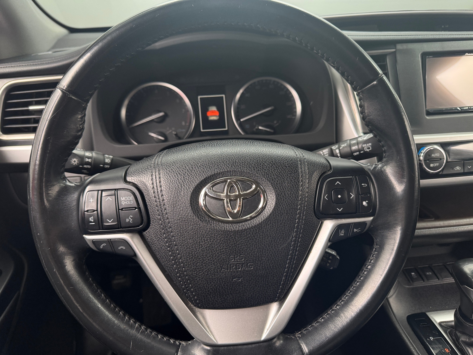 Thumbnail: 2018 Toyota Highlander - 4