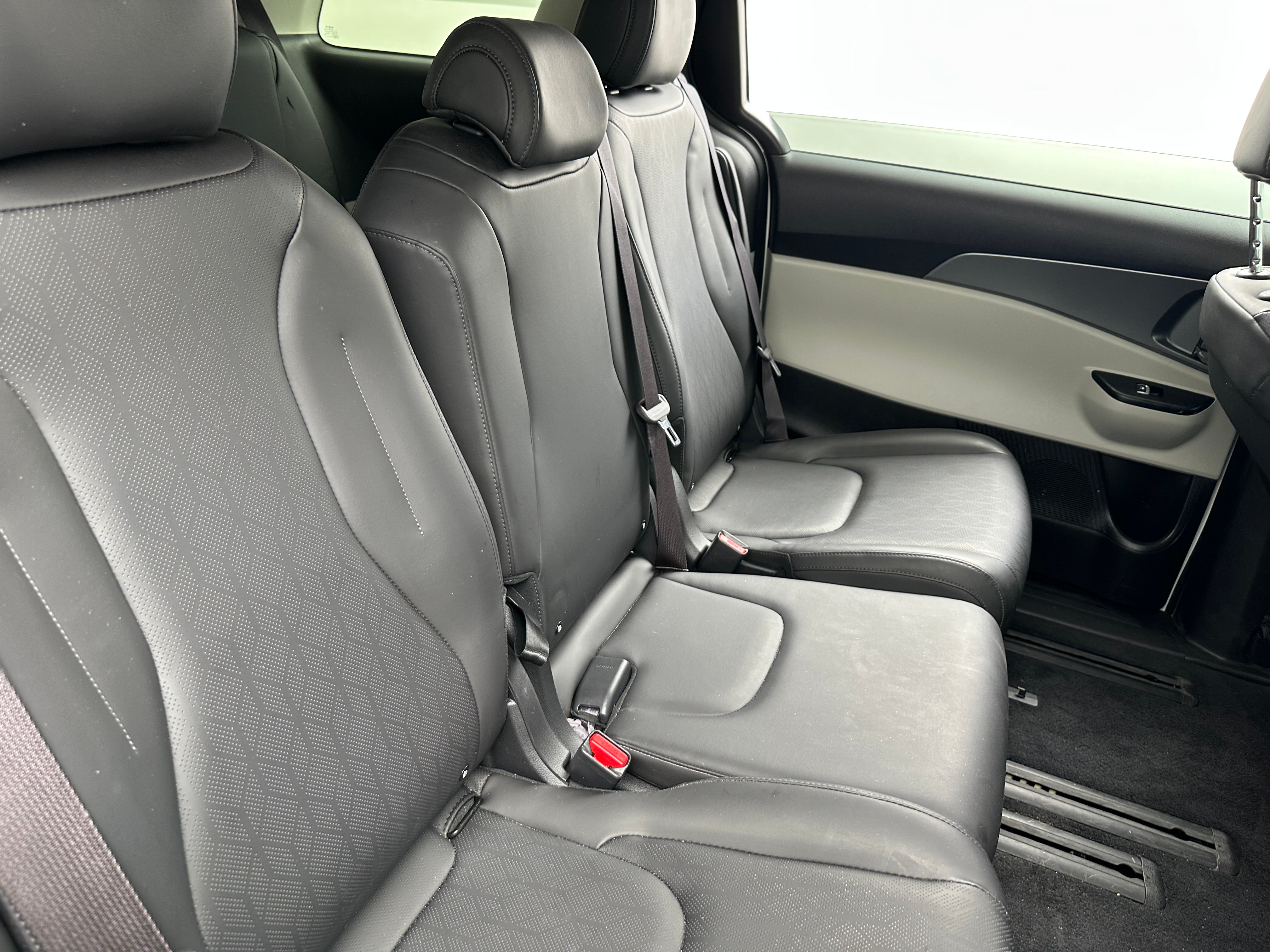 2023 Kia Carnival LX 5