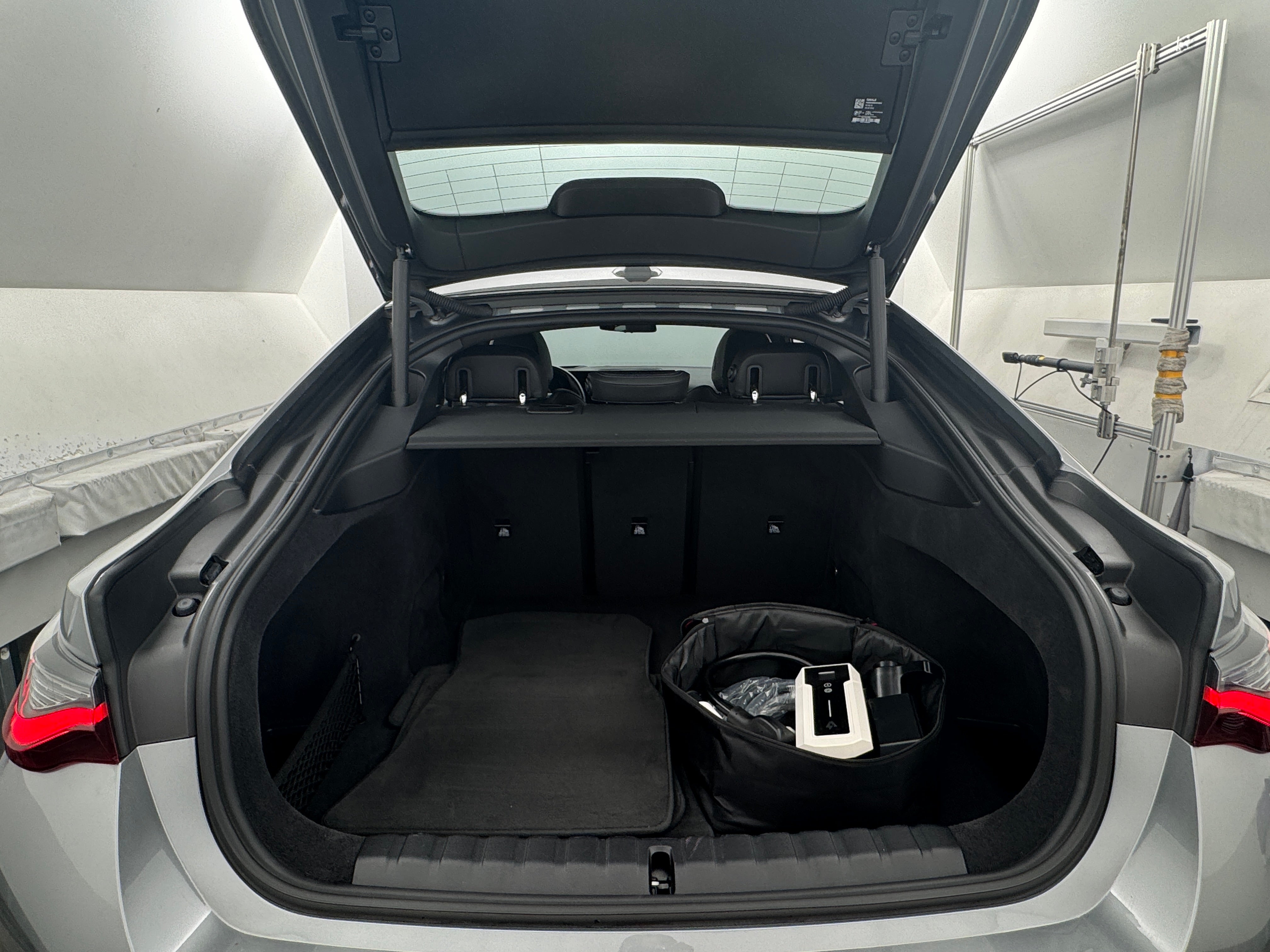 2024 BMW i4 eDrive40 6