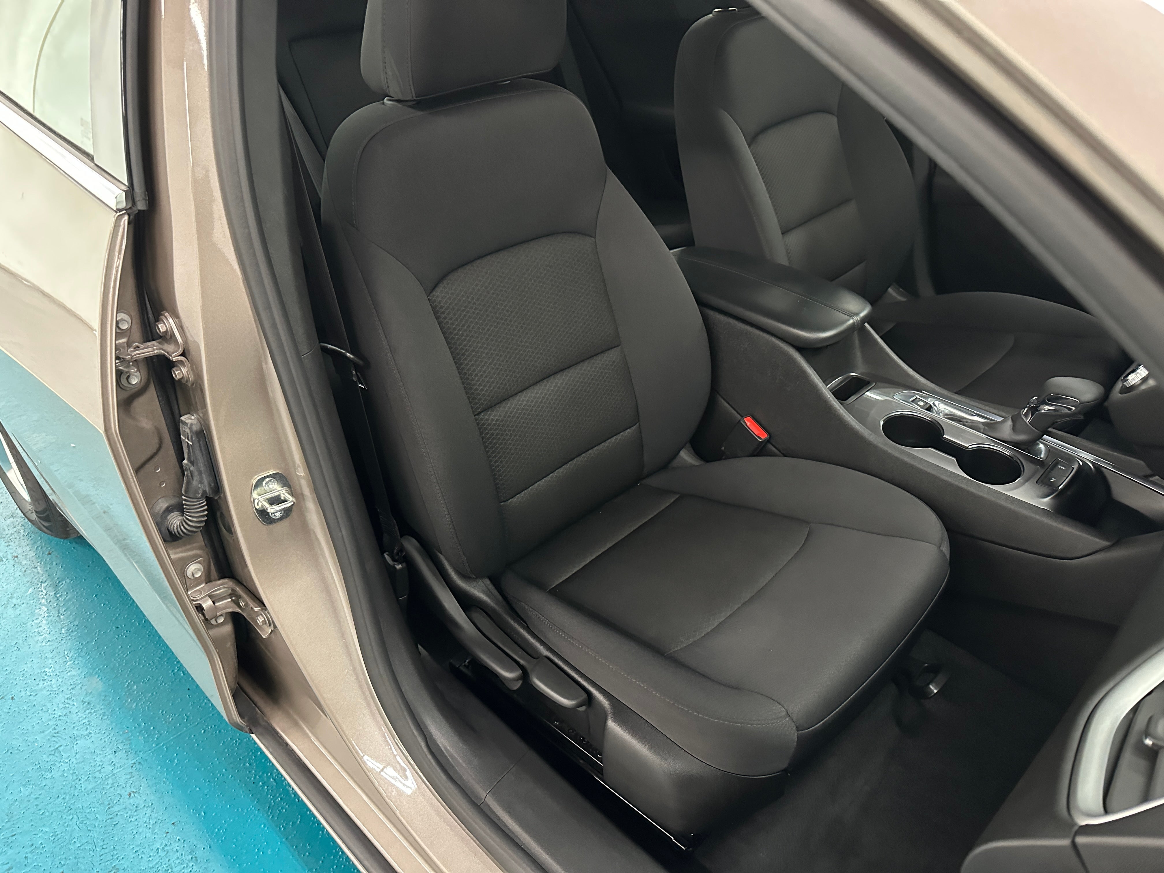 2023 Chevrolet Malibu LT 2