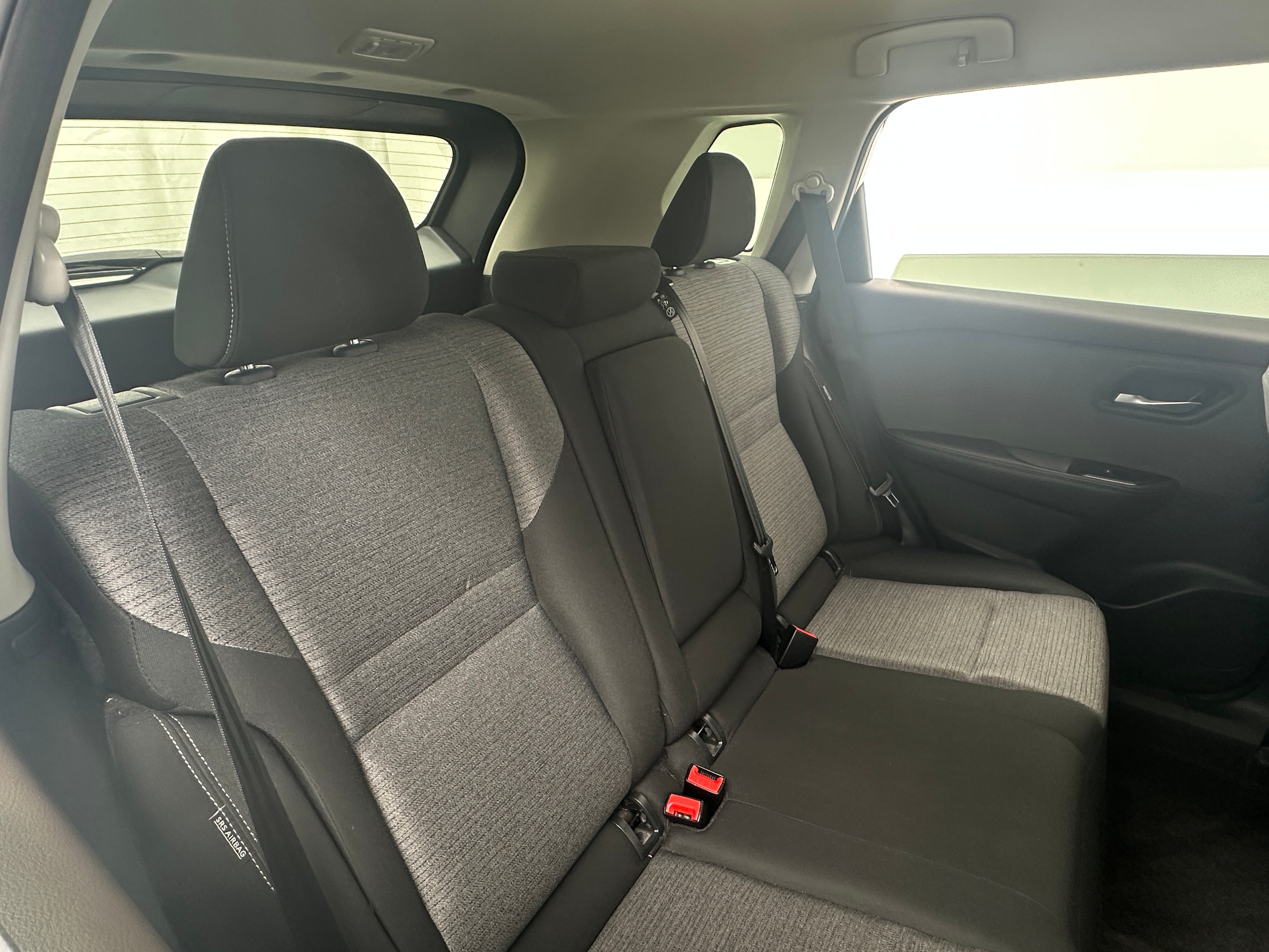 2023 Nissan Rogue SV 6