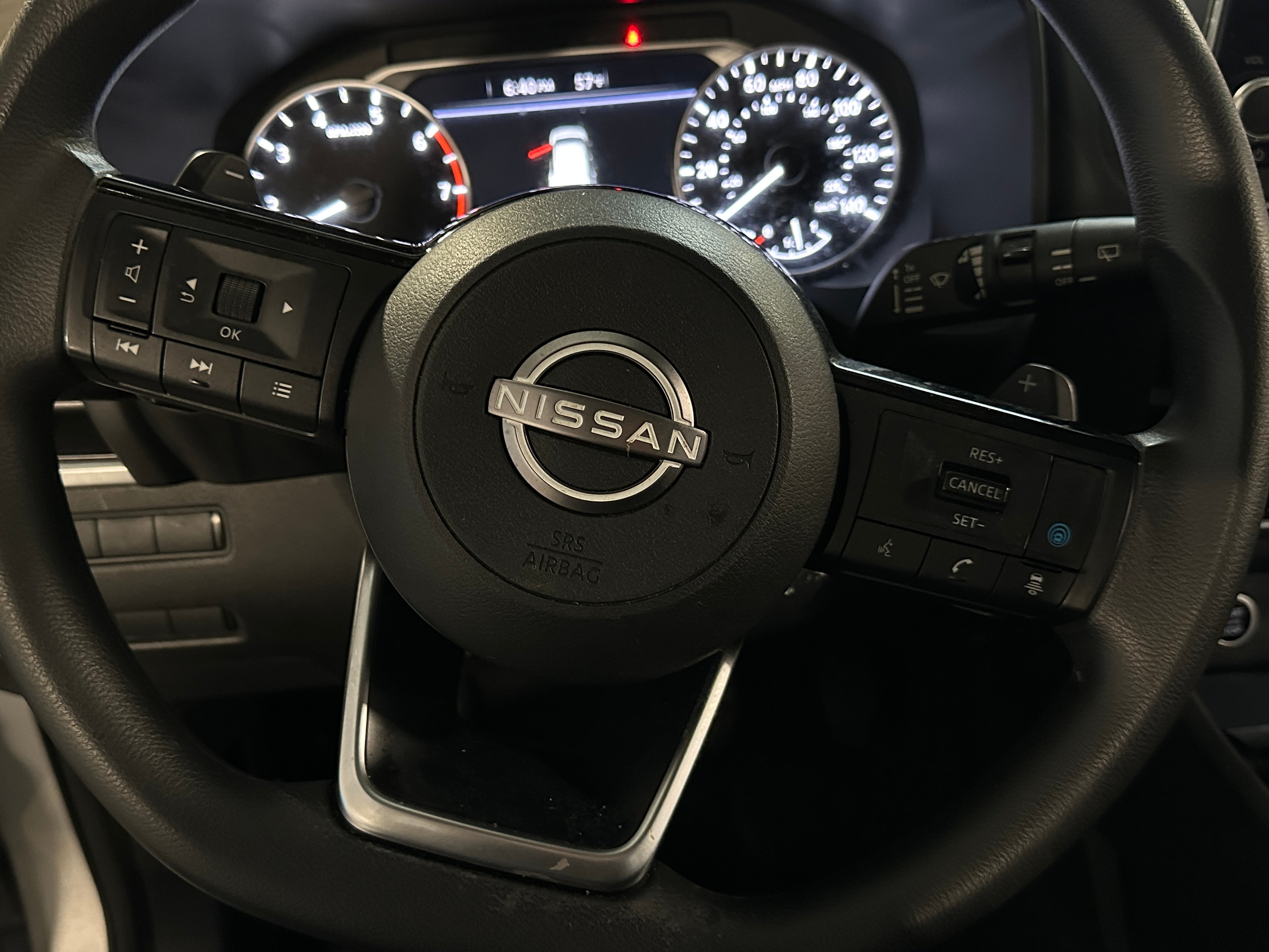 2023 Nissan Rogue SV 5
