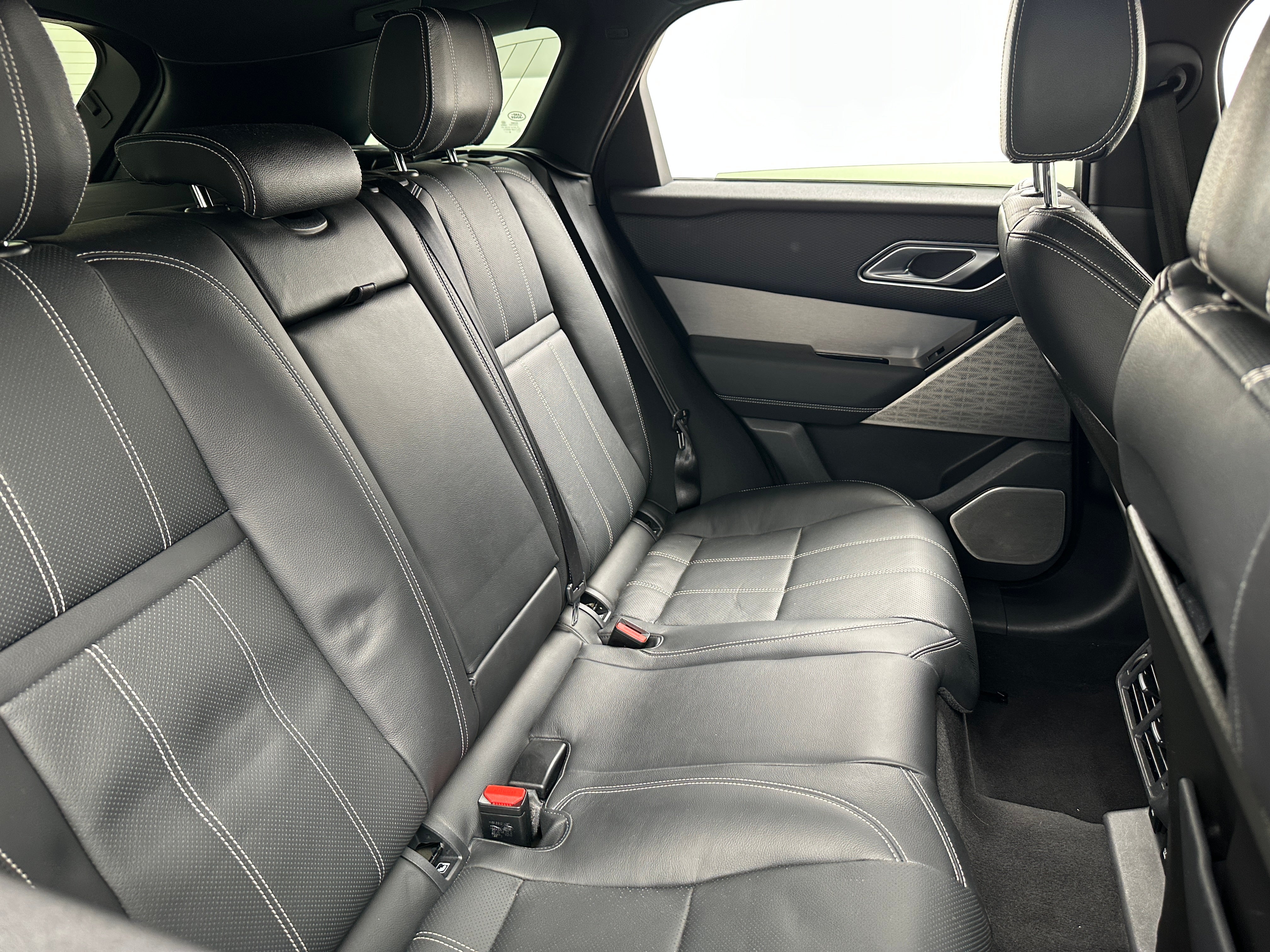 2019 Land Rover Range Rover Velar R-Dynamic SE 6
