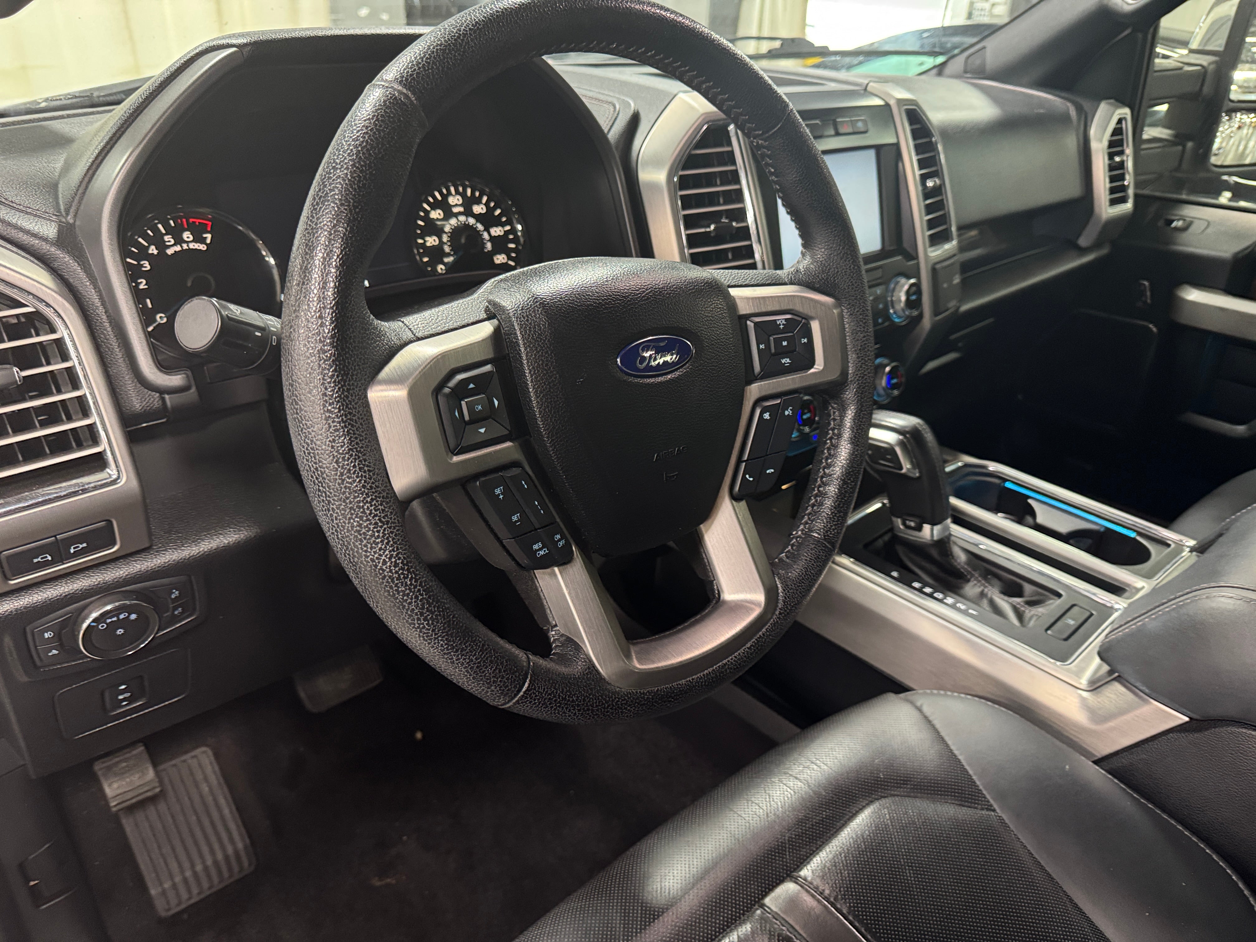2015 Ford Econoline E-150 4