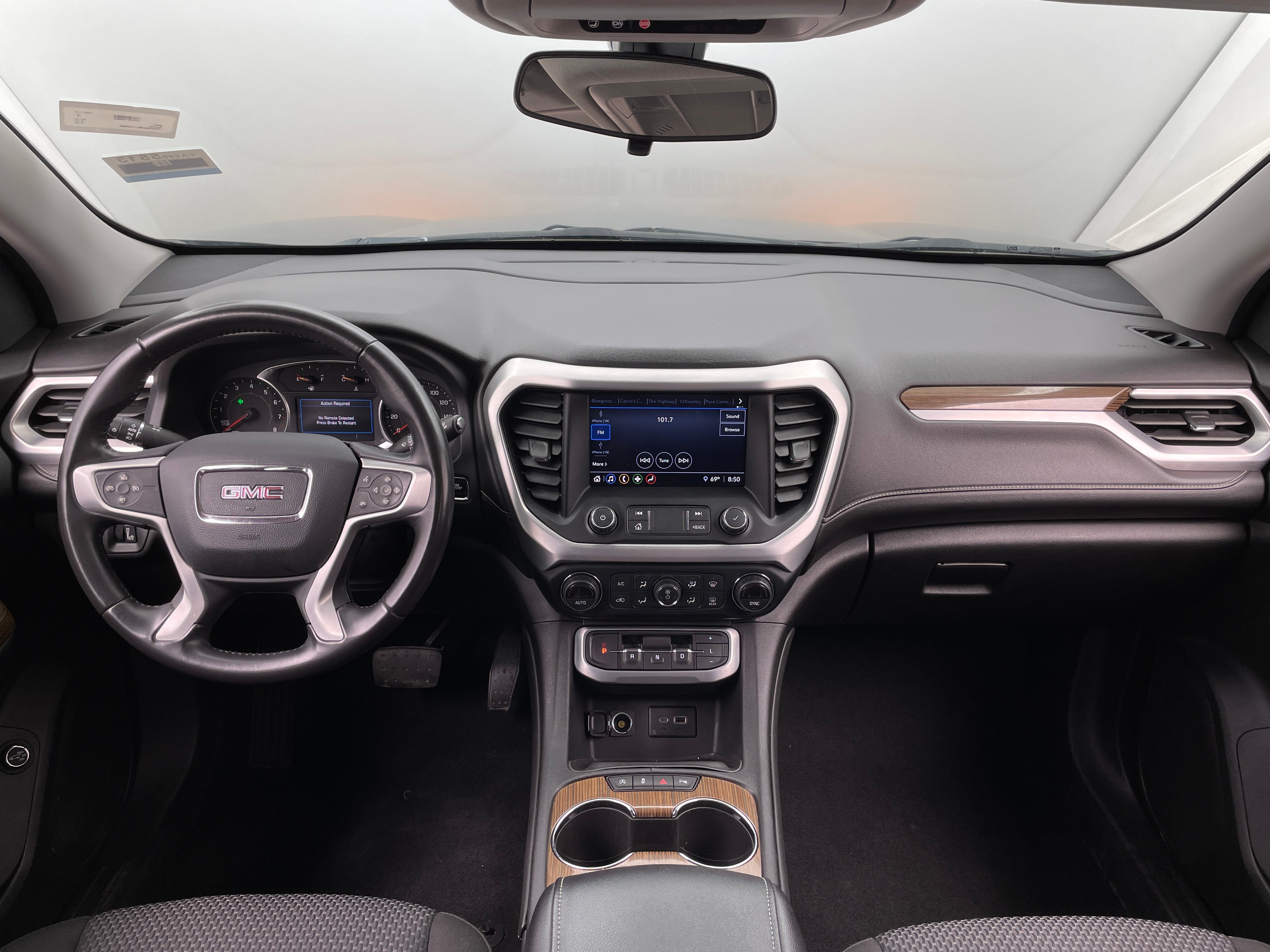 2020 GMC Acadia SLE 3