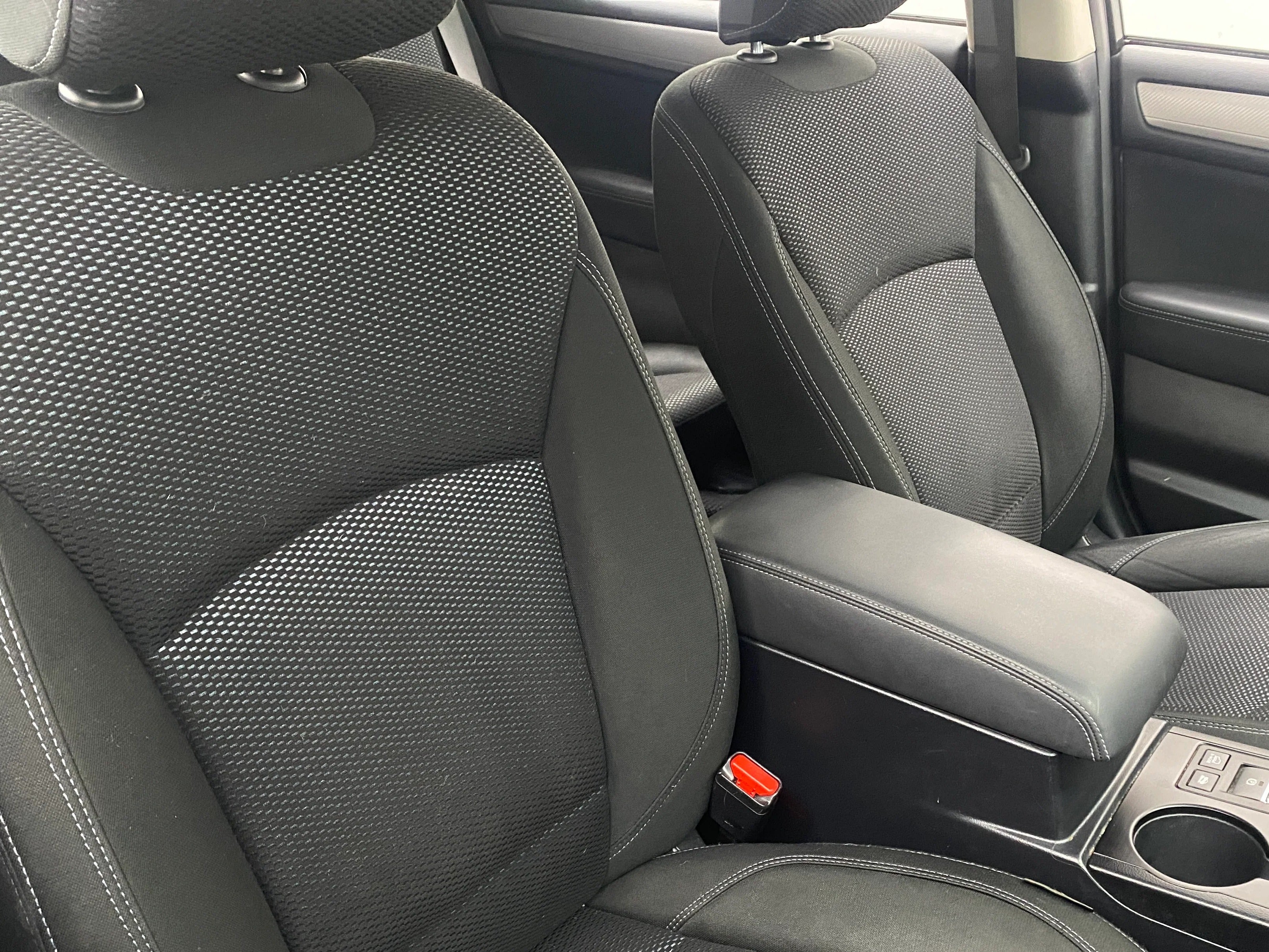2018 Subaru Outback Premium 2