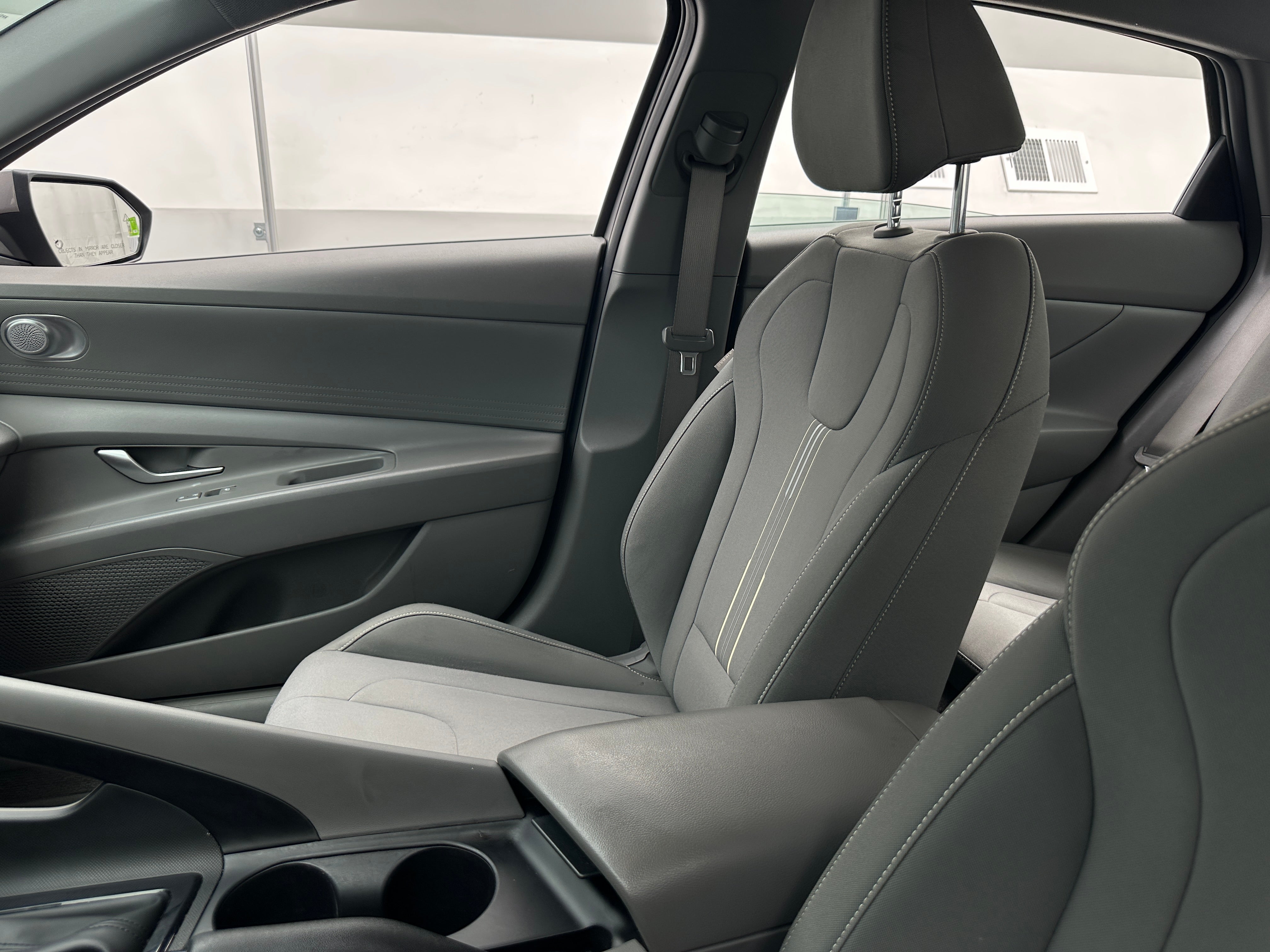 2022 Hyundai Elantra SEL 2