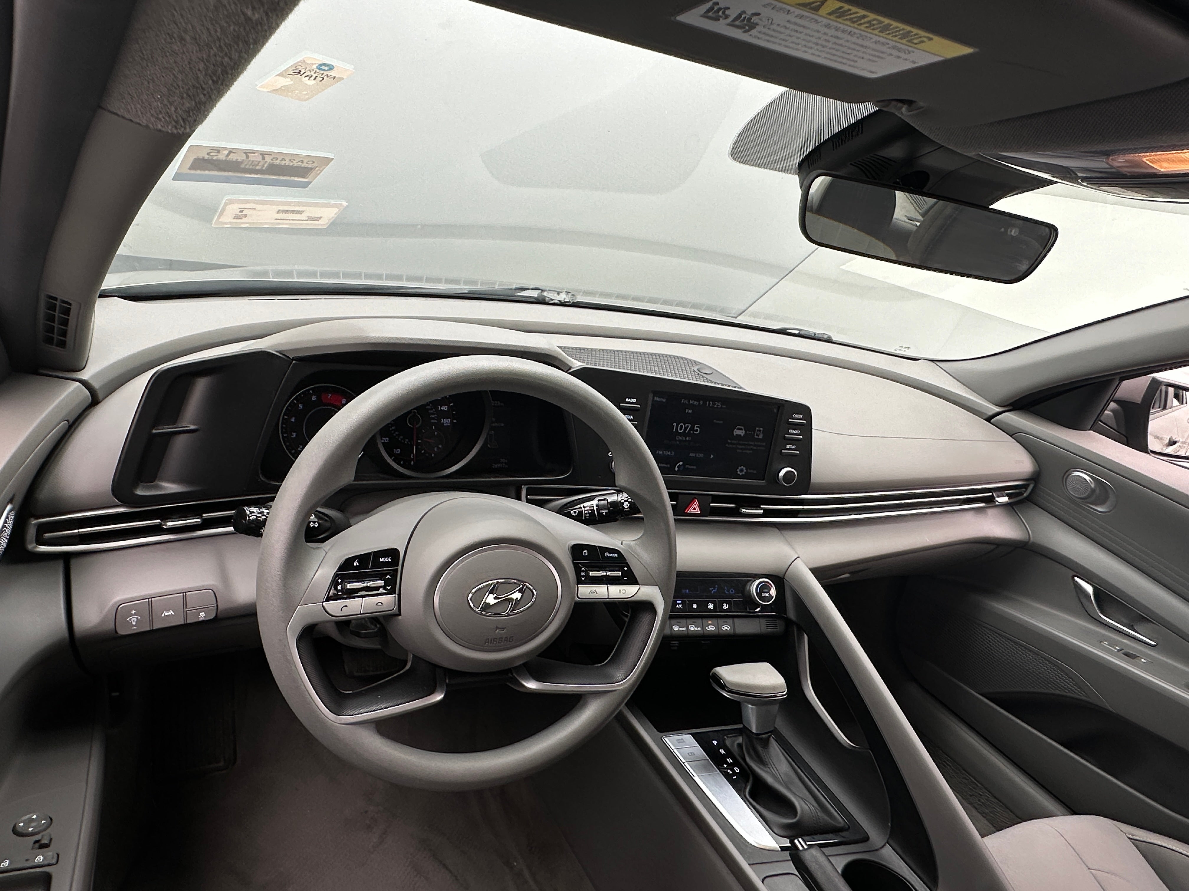 2022 Hyundai Elantra SEL 3