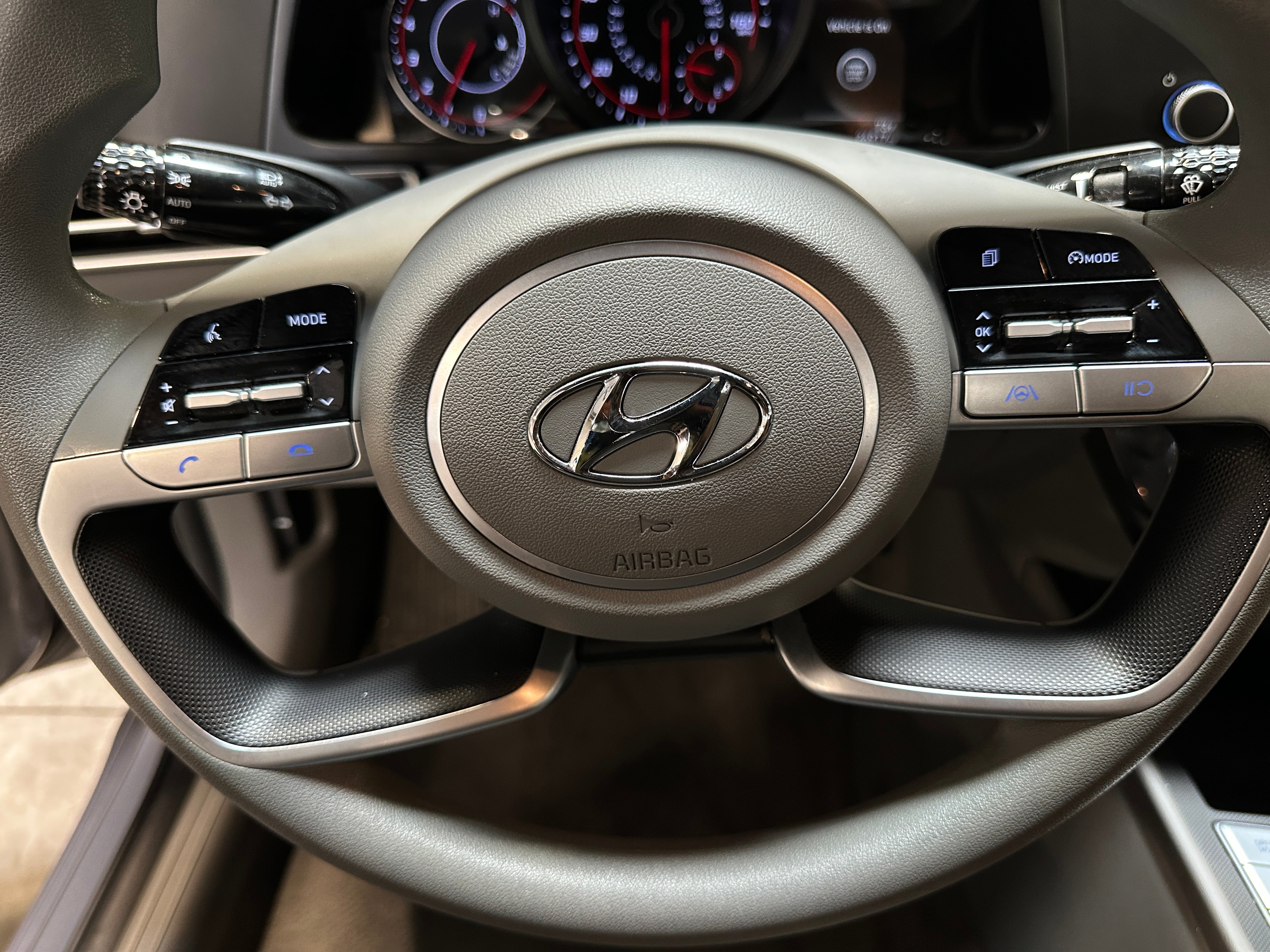2022 Hyundai Elantra SEL 5
