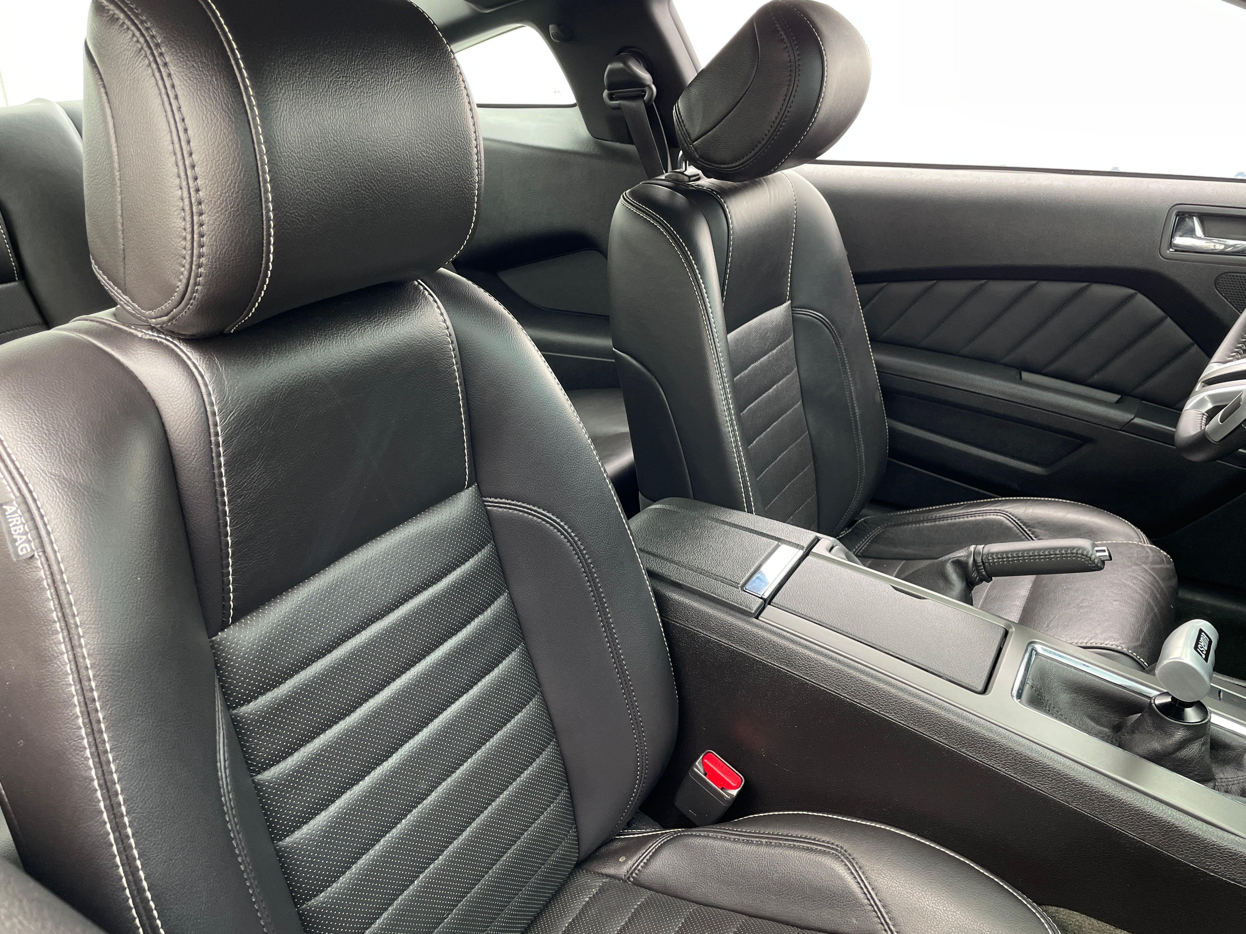 2014 Ford Mustang GT Premium 2