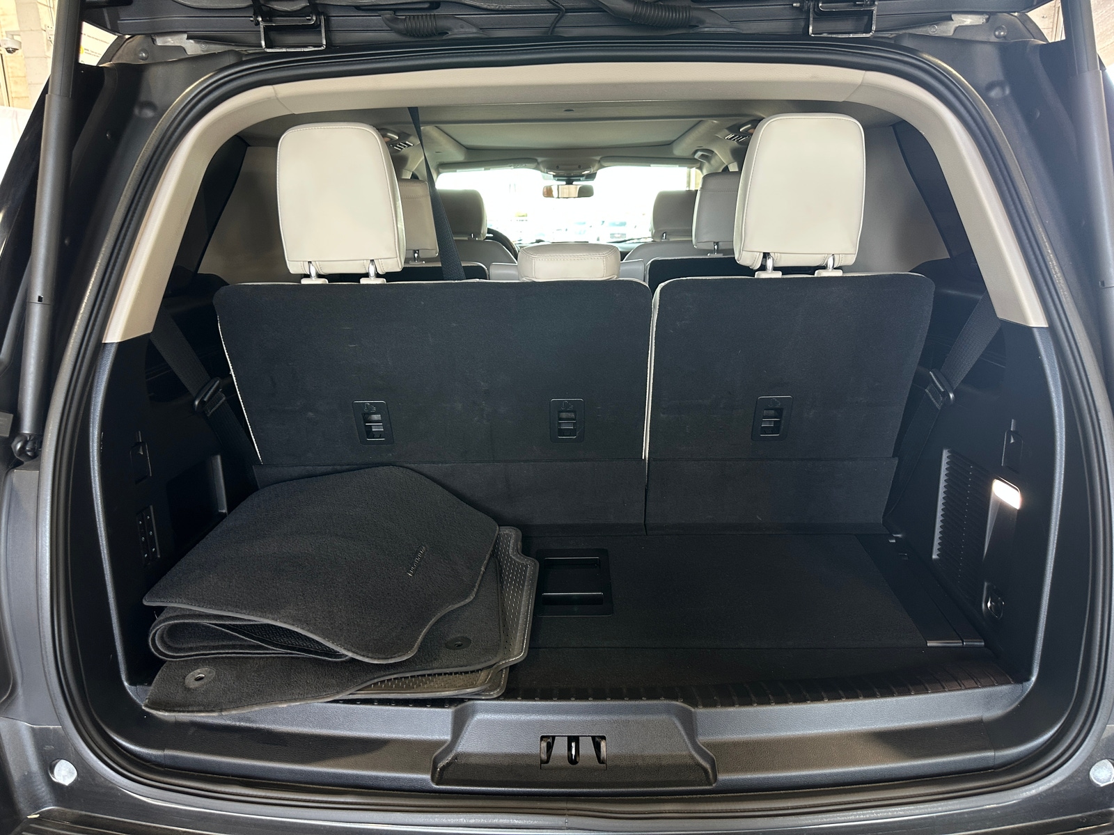 Thumbnail: 2021 Ford Expedition - 6
