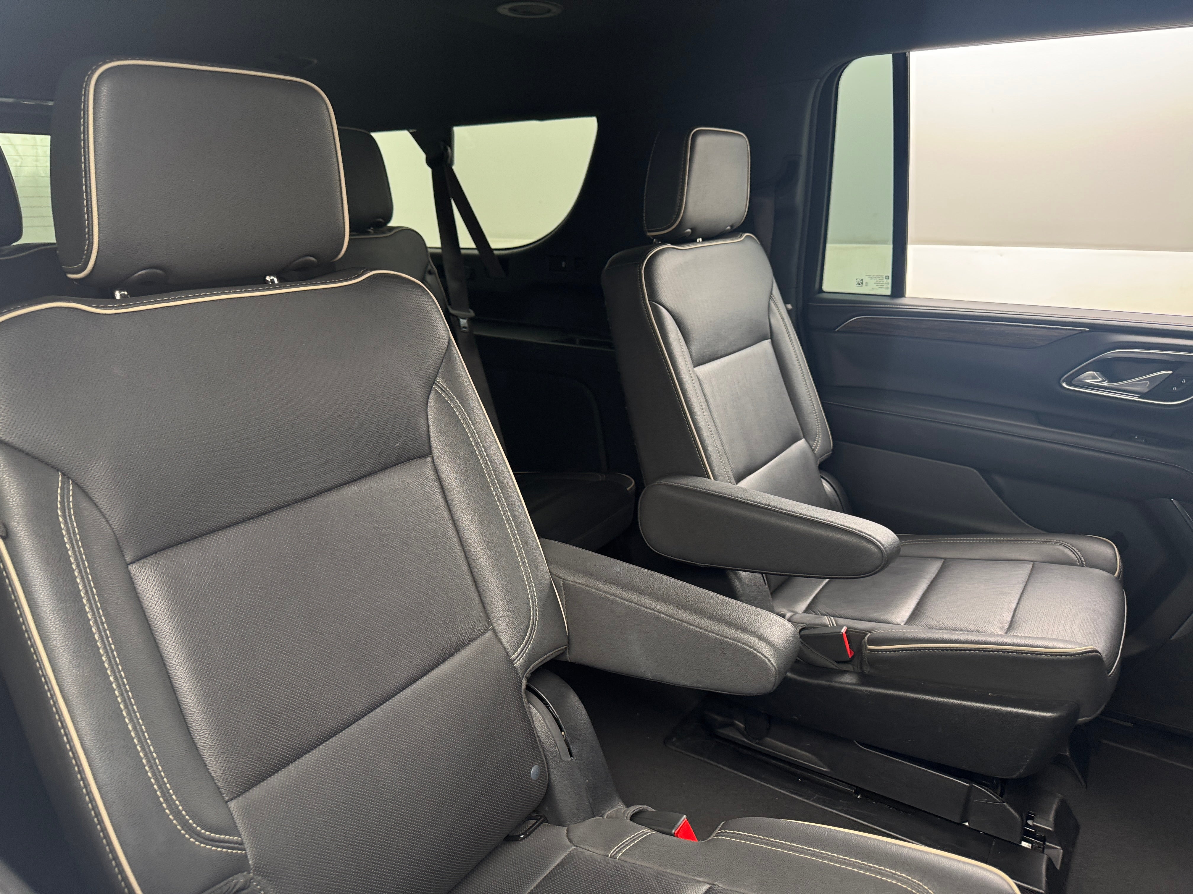 2023 Chevrolet Suburban Premier 5