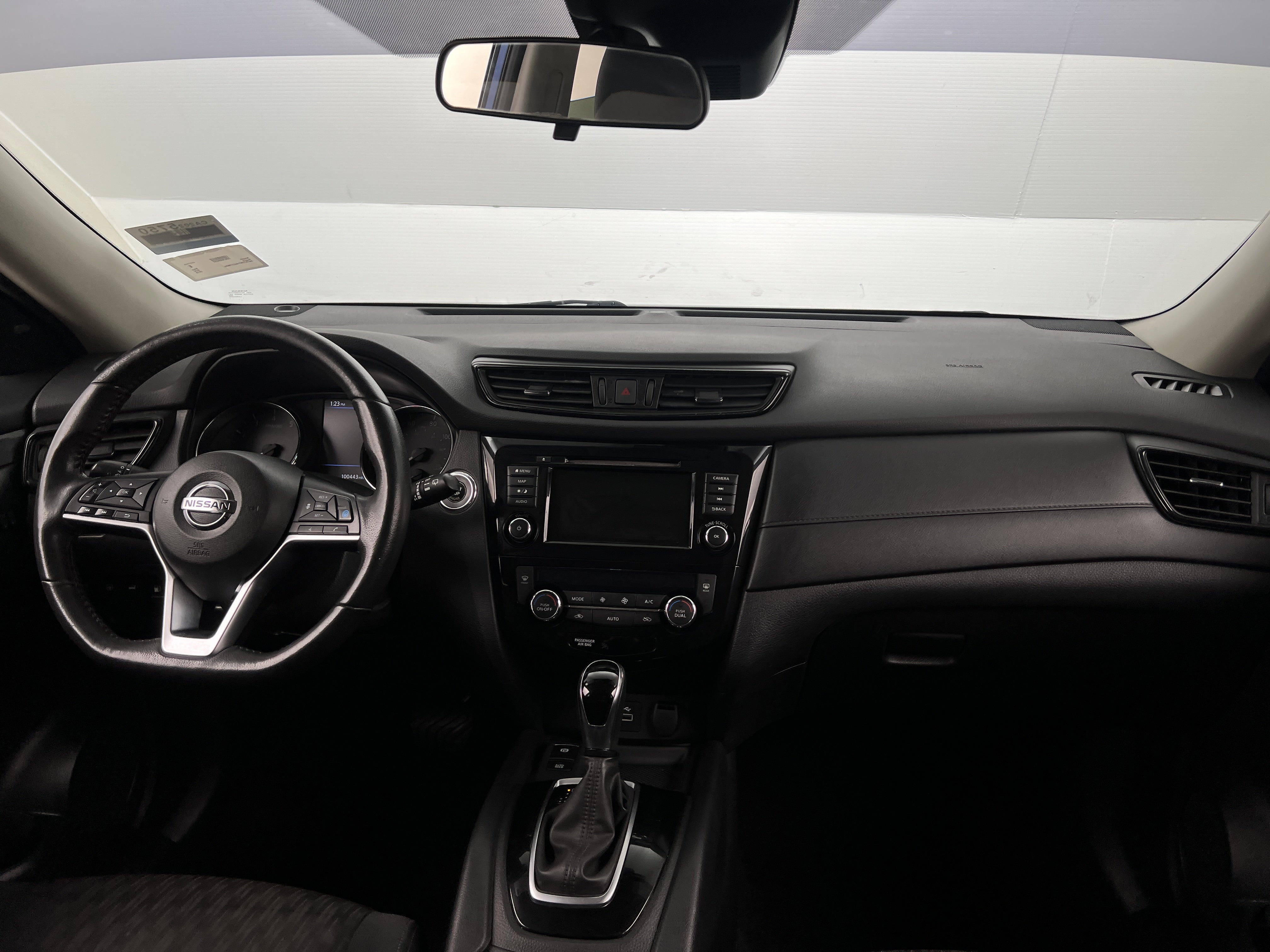 2019 Nissan Rogue SV 3