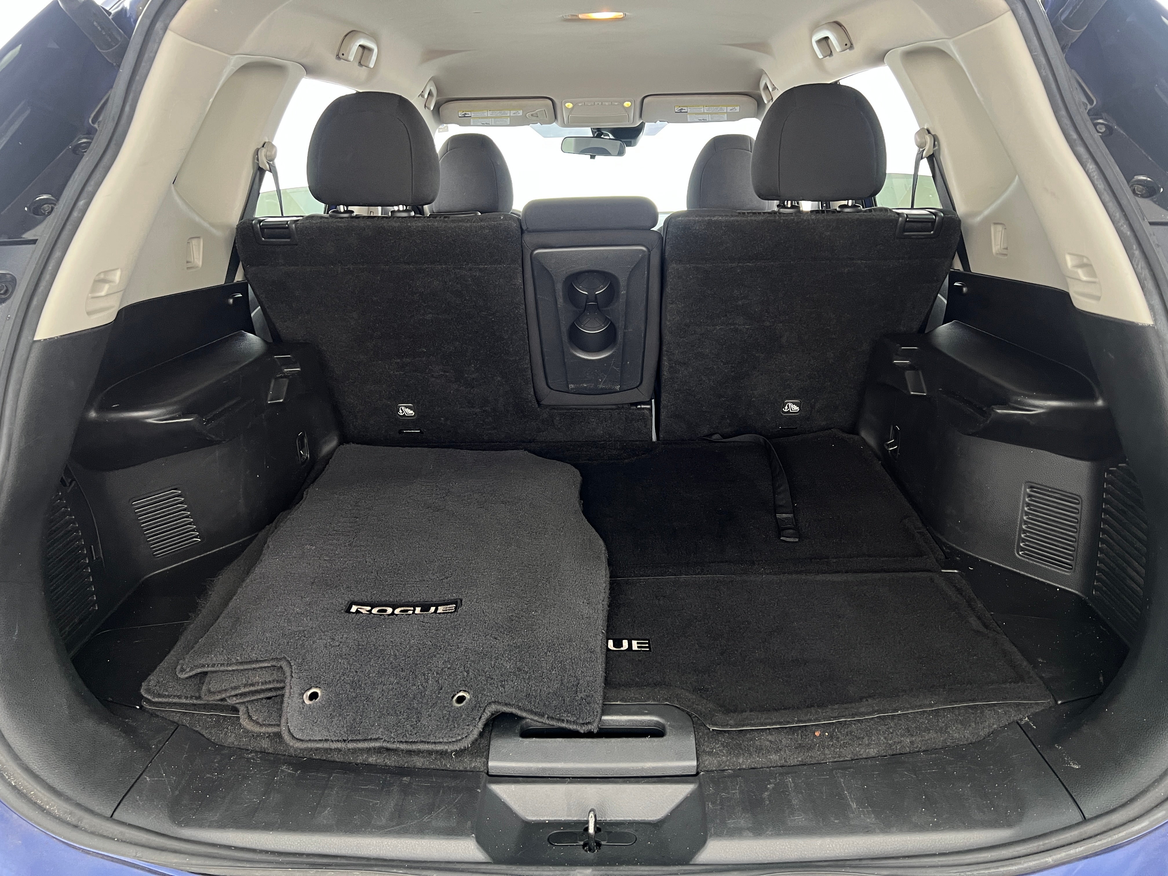 2019 Nissan Rogue SV 7