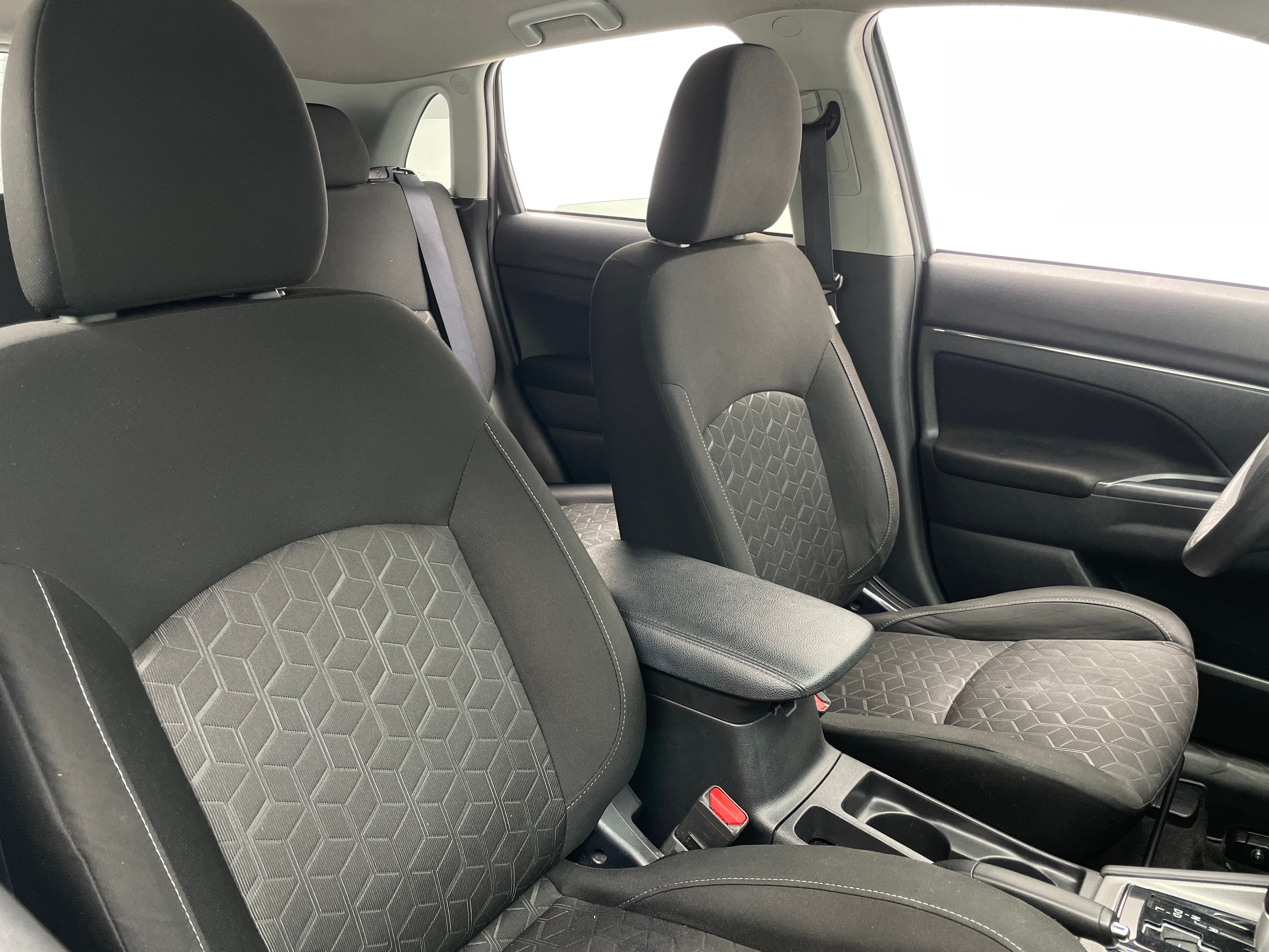 2020 Mitsubishi Outlander Sport ES 2