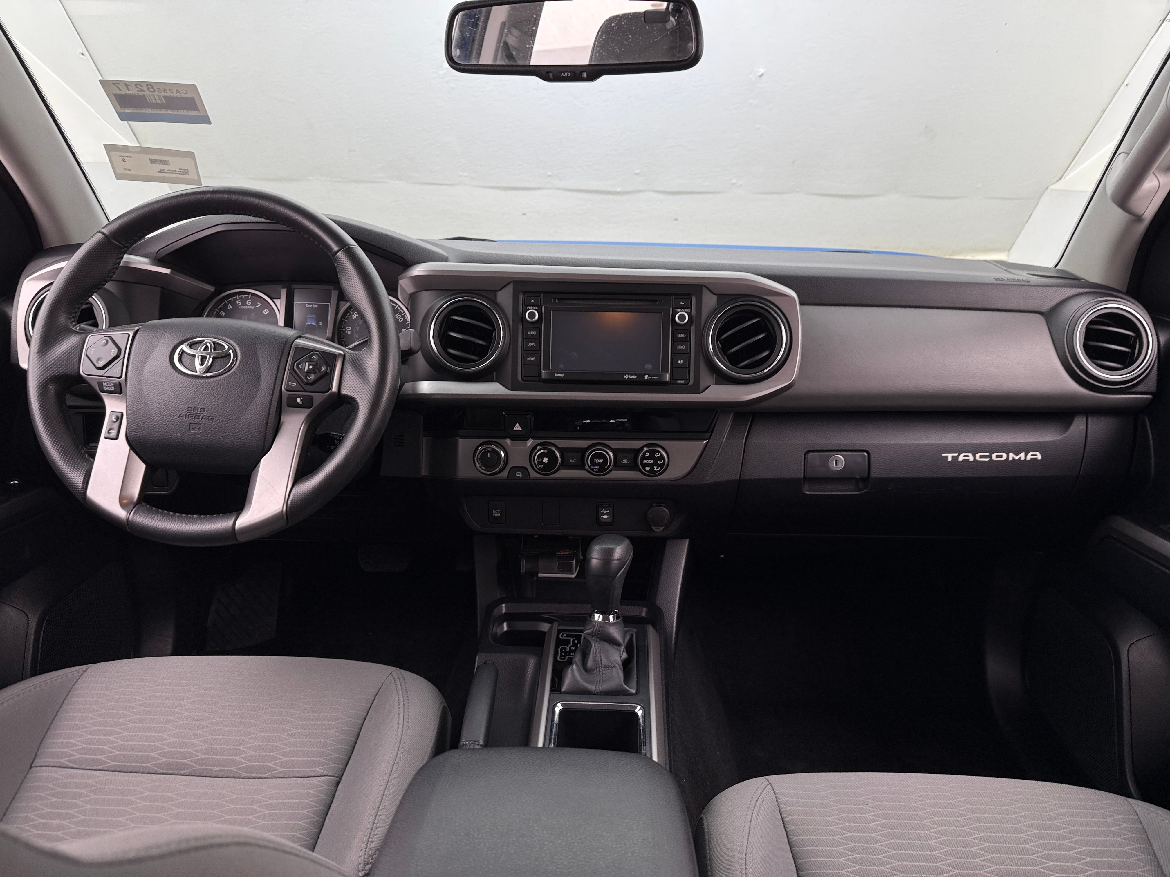 2017 Toyota Tacoma SR5 3