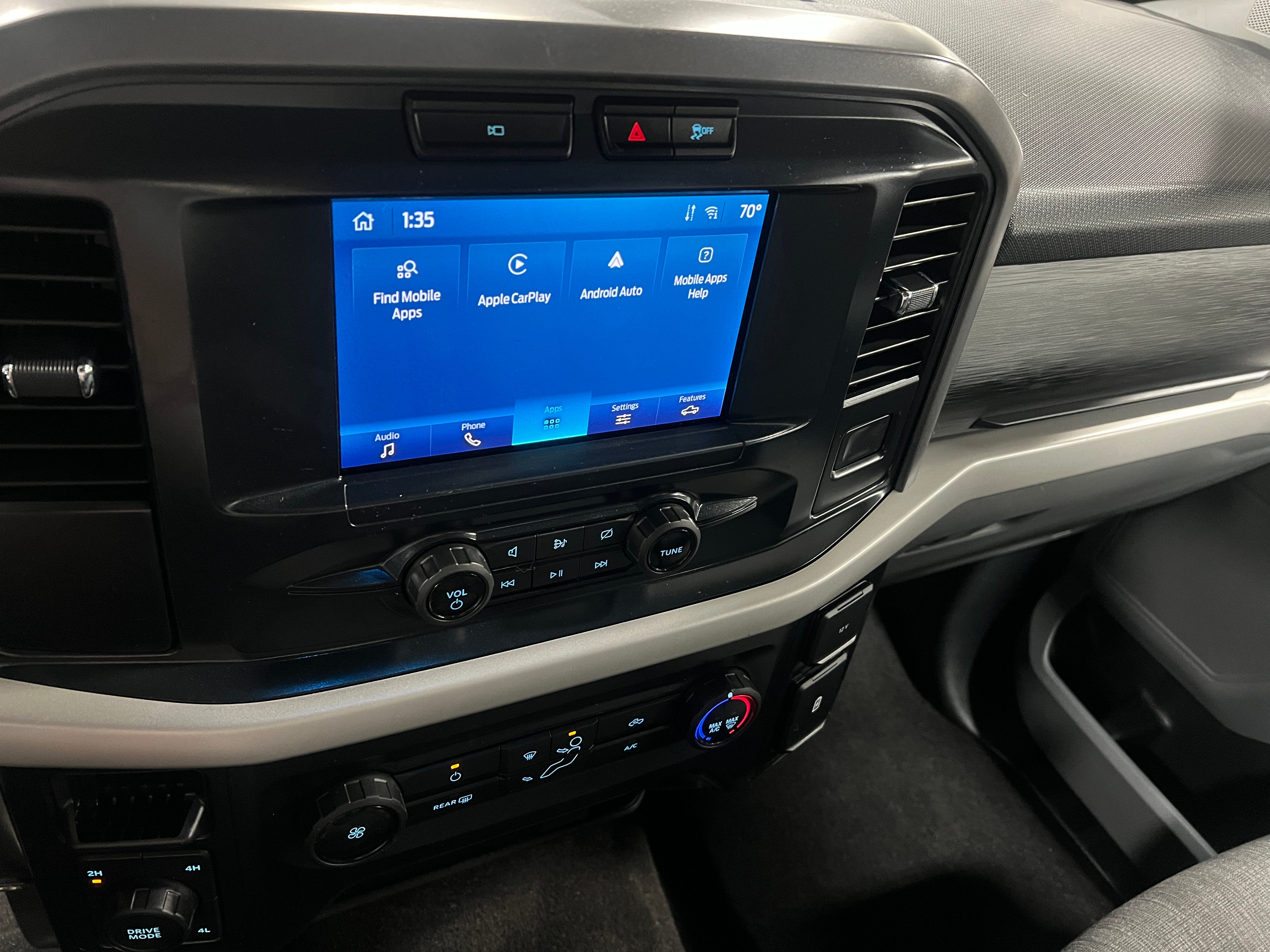 2023 Ford Econoline E-150 4