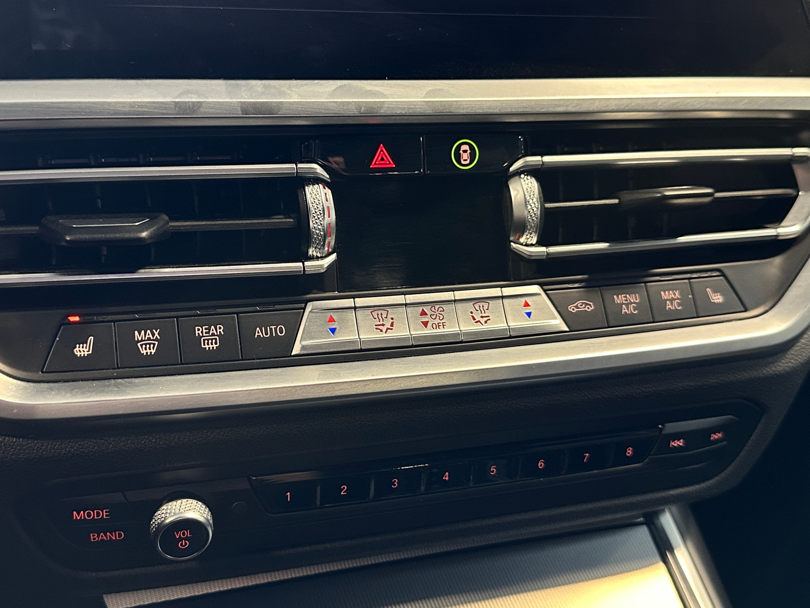 Thumbnail: 2021 BMW 3 Series - 3