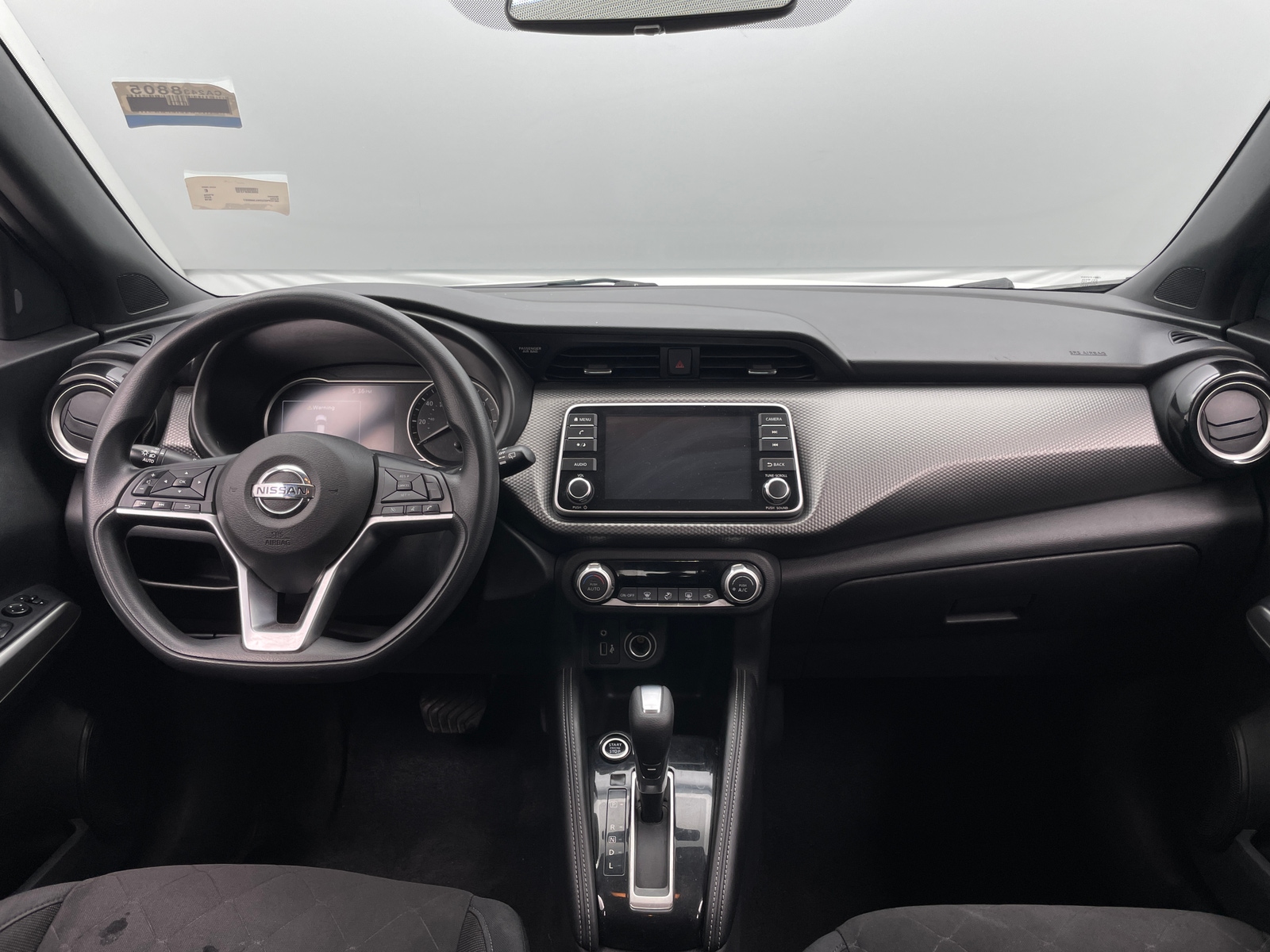 Thumbnail: 2019 Nissan Kicks - 3