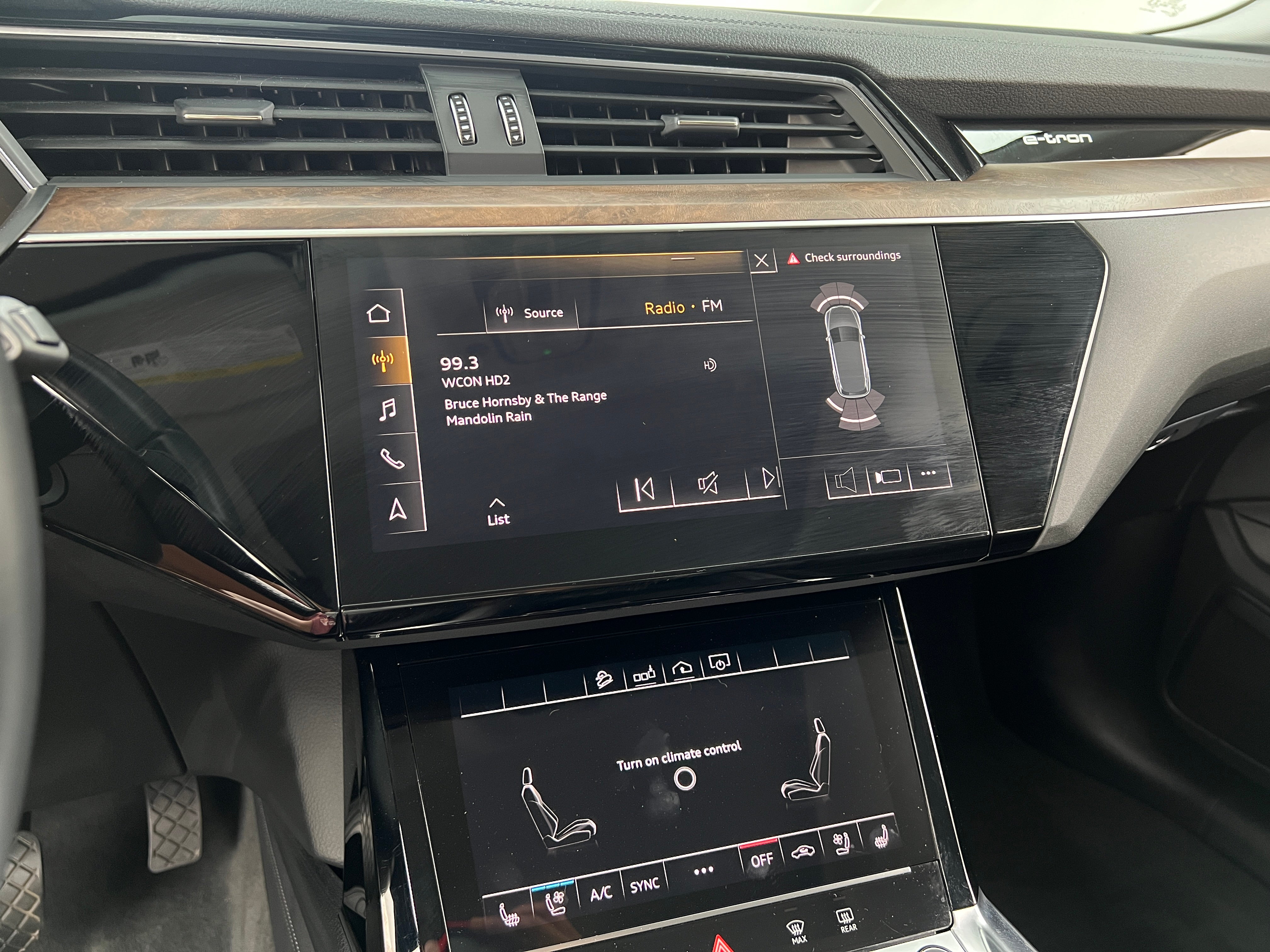 2019 Audi e-tron Premium Plus 4