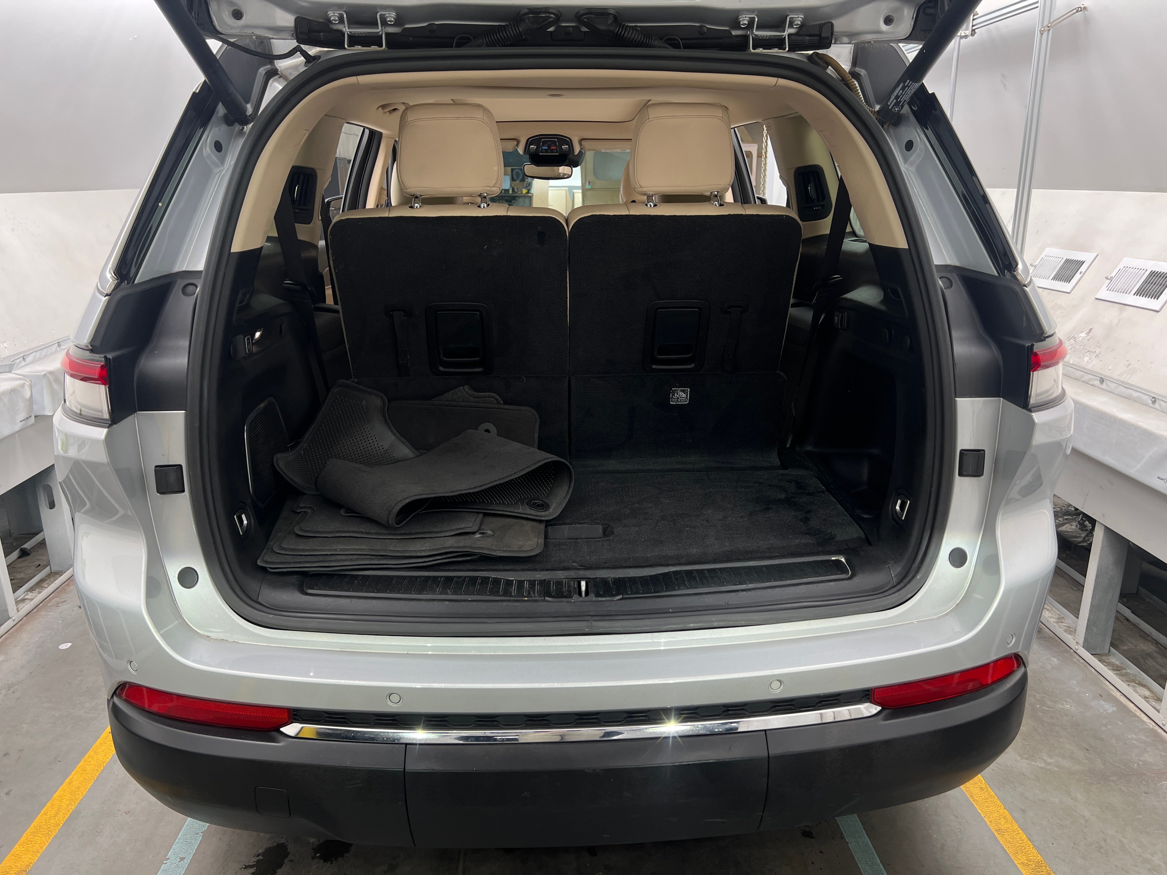 2021 Jeep Grand Cherokee L Limited Edition 6