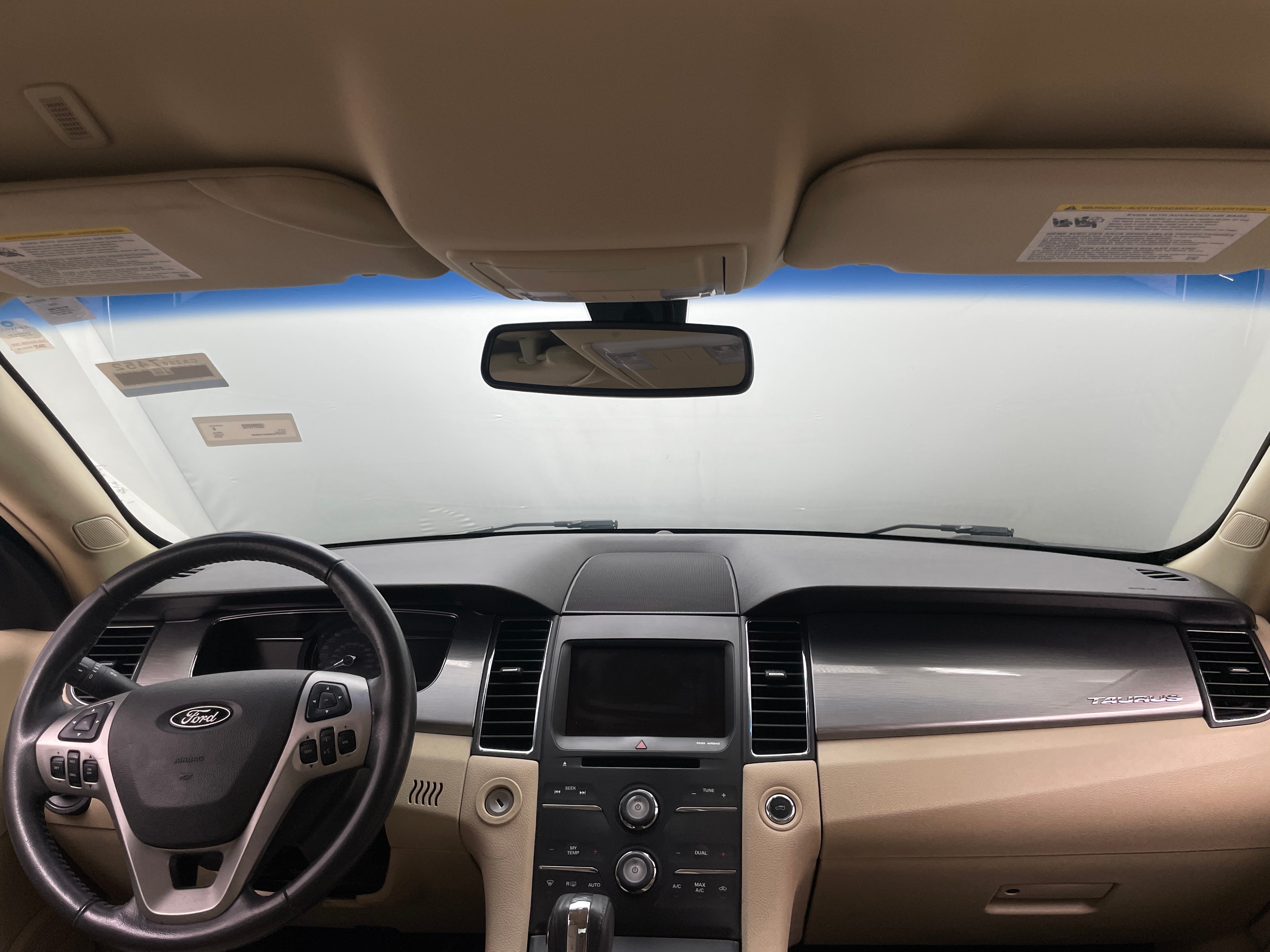 2013 Ford Taurus SEL 3