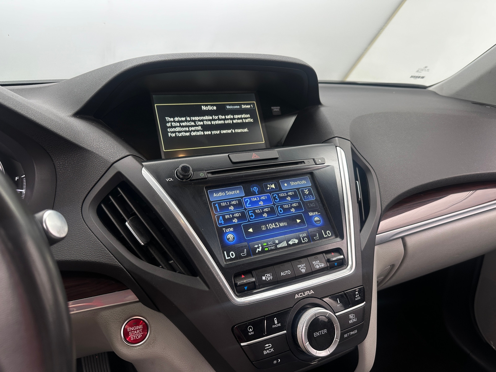 Thumbnail: 2015 Acura MDX - 3