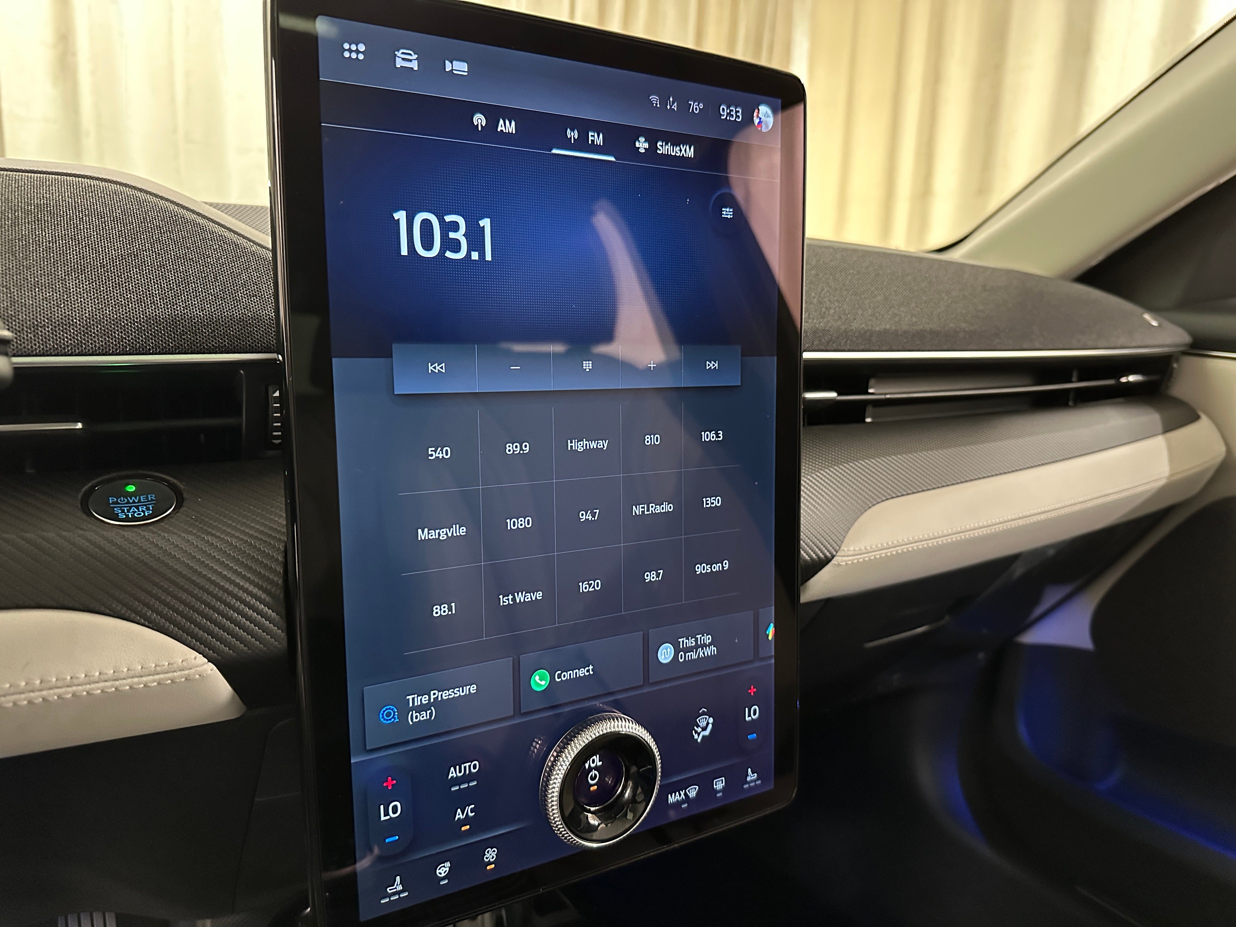 2021 Ford Mustang Mach-E Premium 3