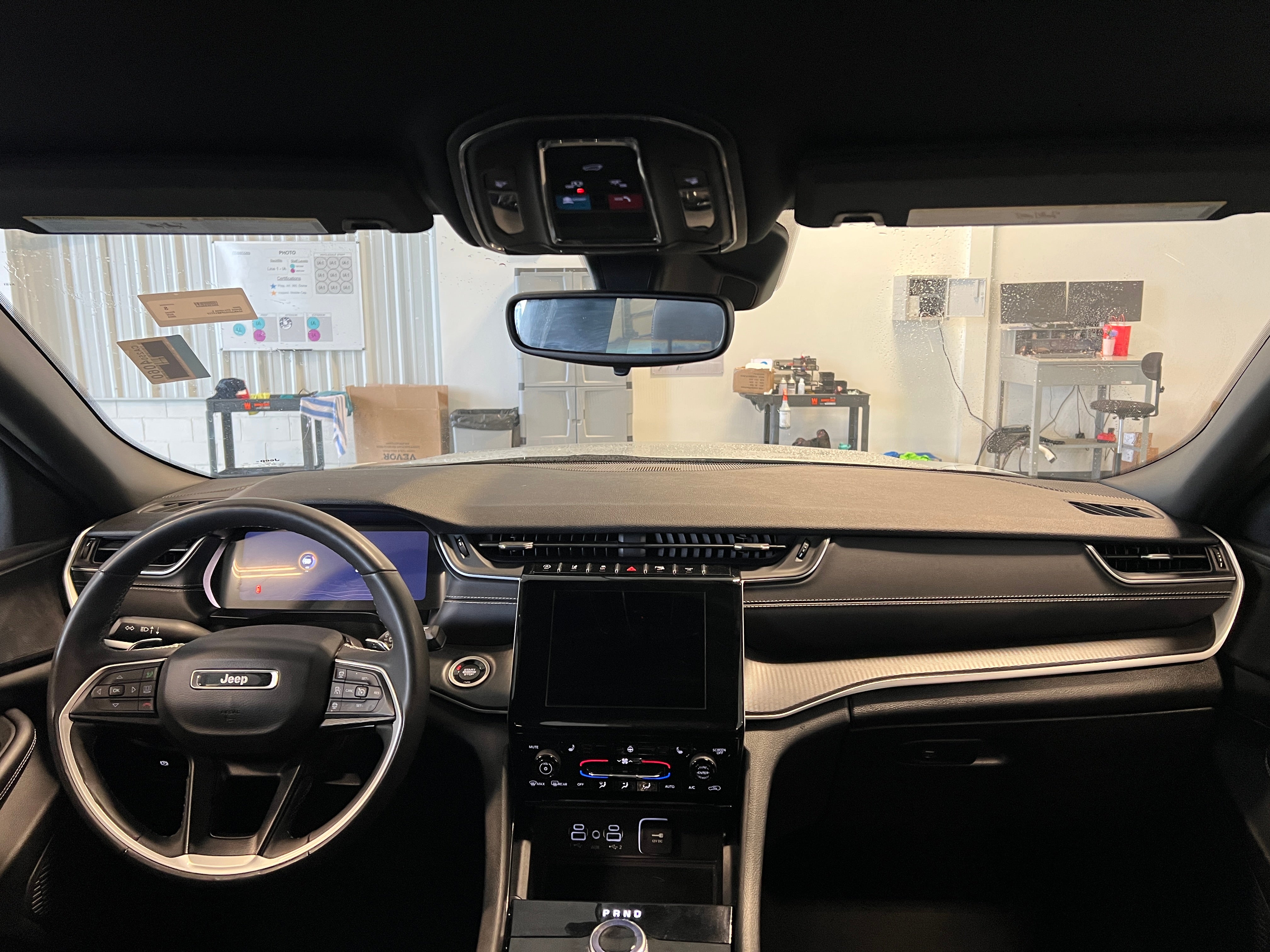 2023 Jeep Grand Cherokee L Altitude 2