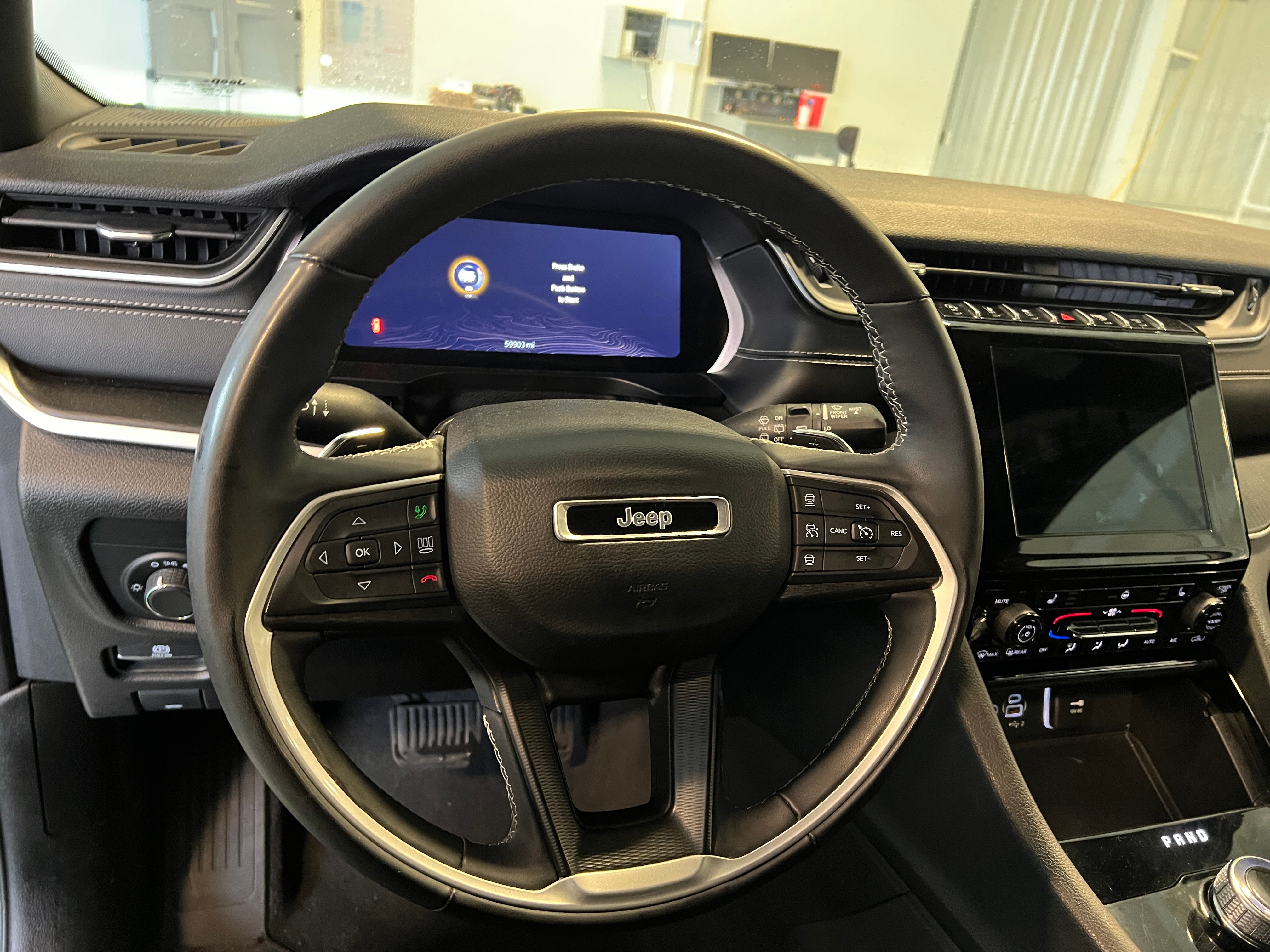 2023 Jeep Grand Cherokee L Altitude 4