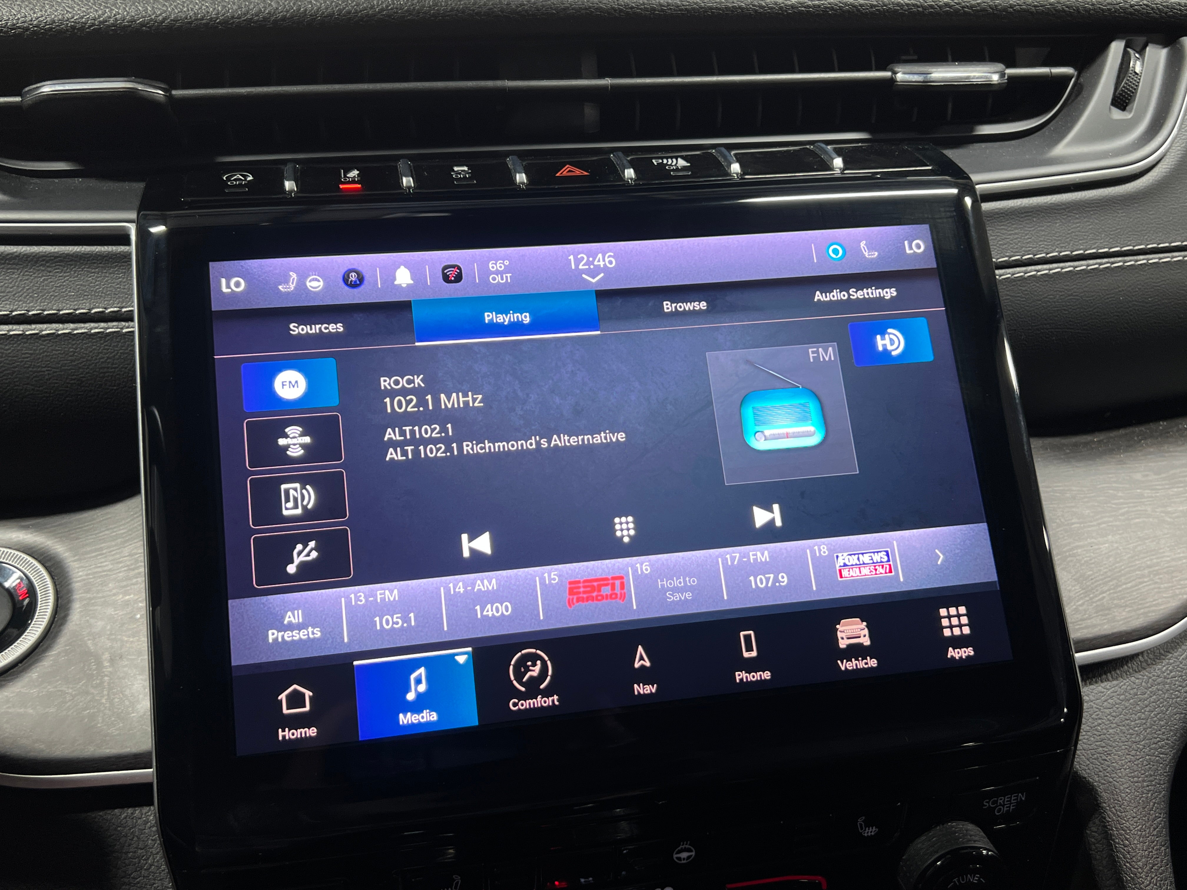 2023 Jeep Grand Cherokee L Limited Edition 3