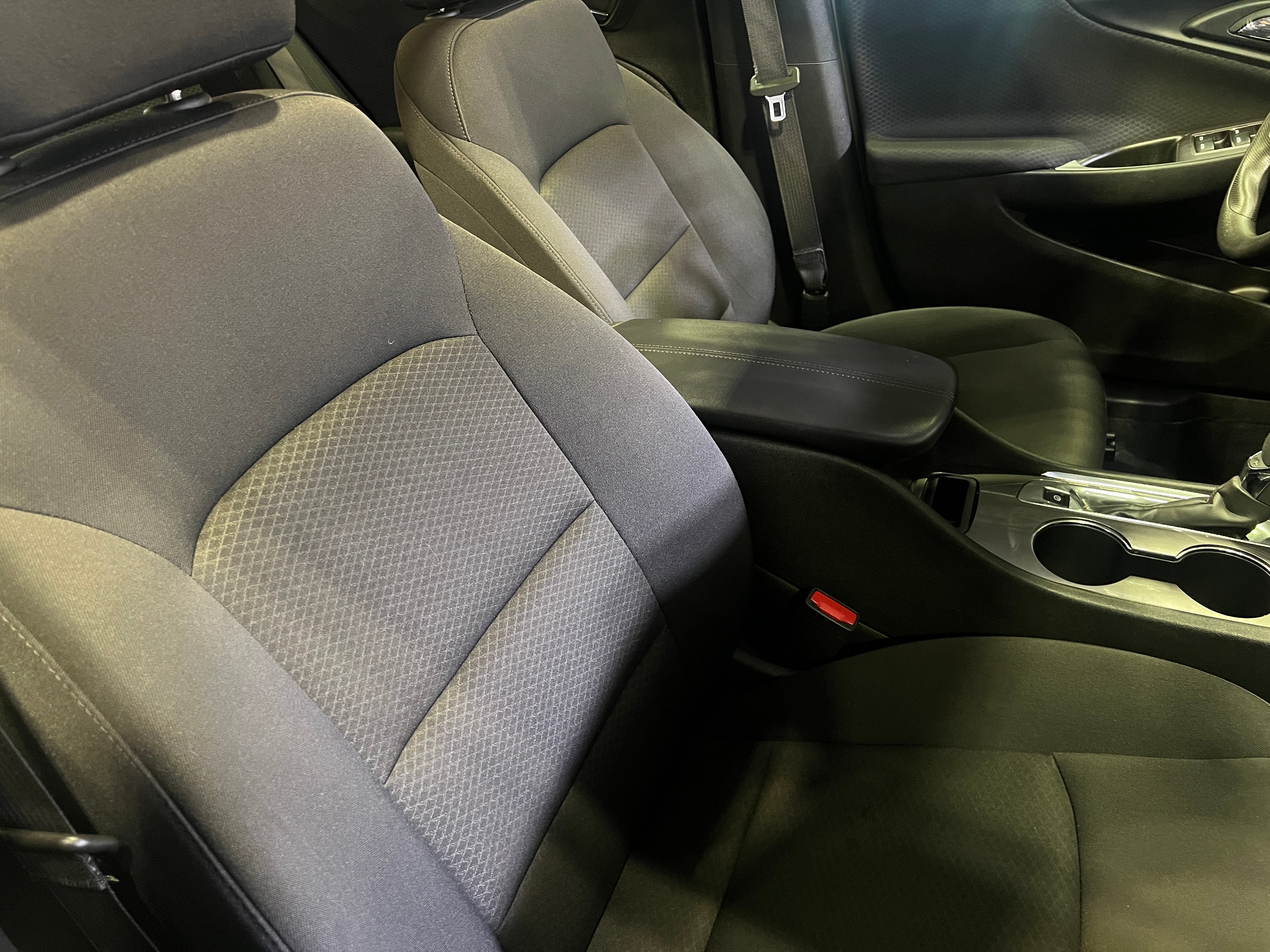 2023 Chevrolet Malibu LT 2
