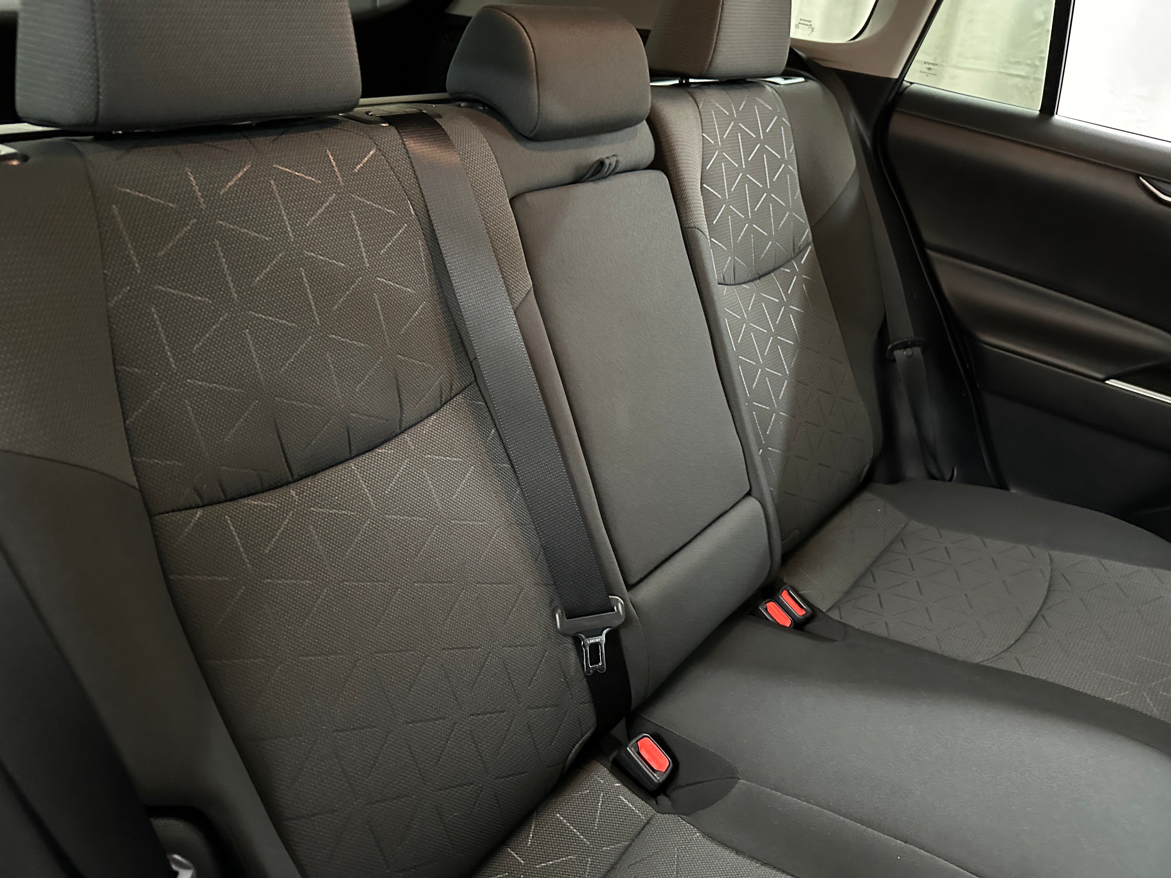 2021 Toyota RAV4 XLE 6