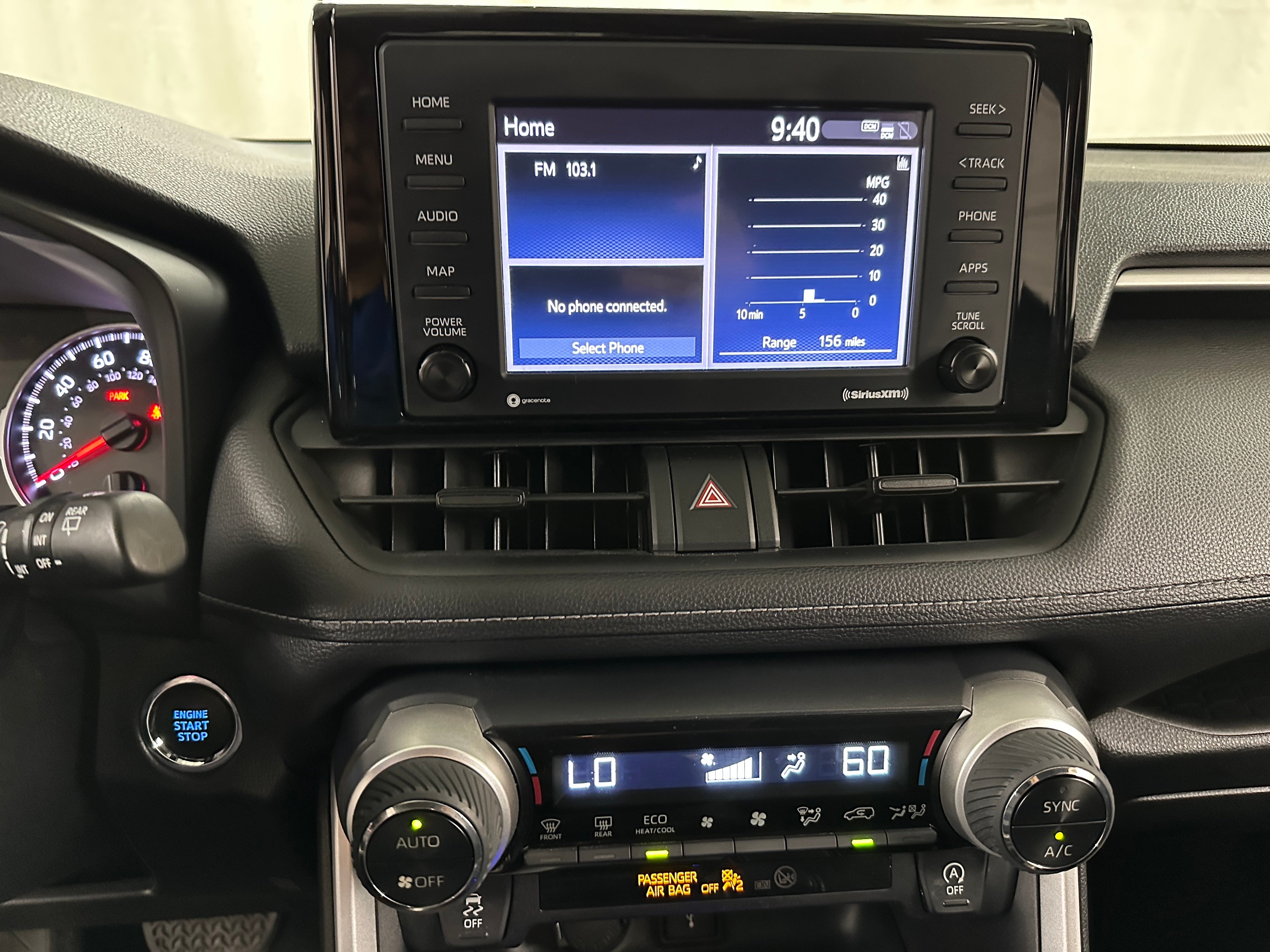 2021 Toyota RAV4 XLE 4
