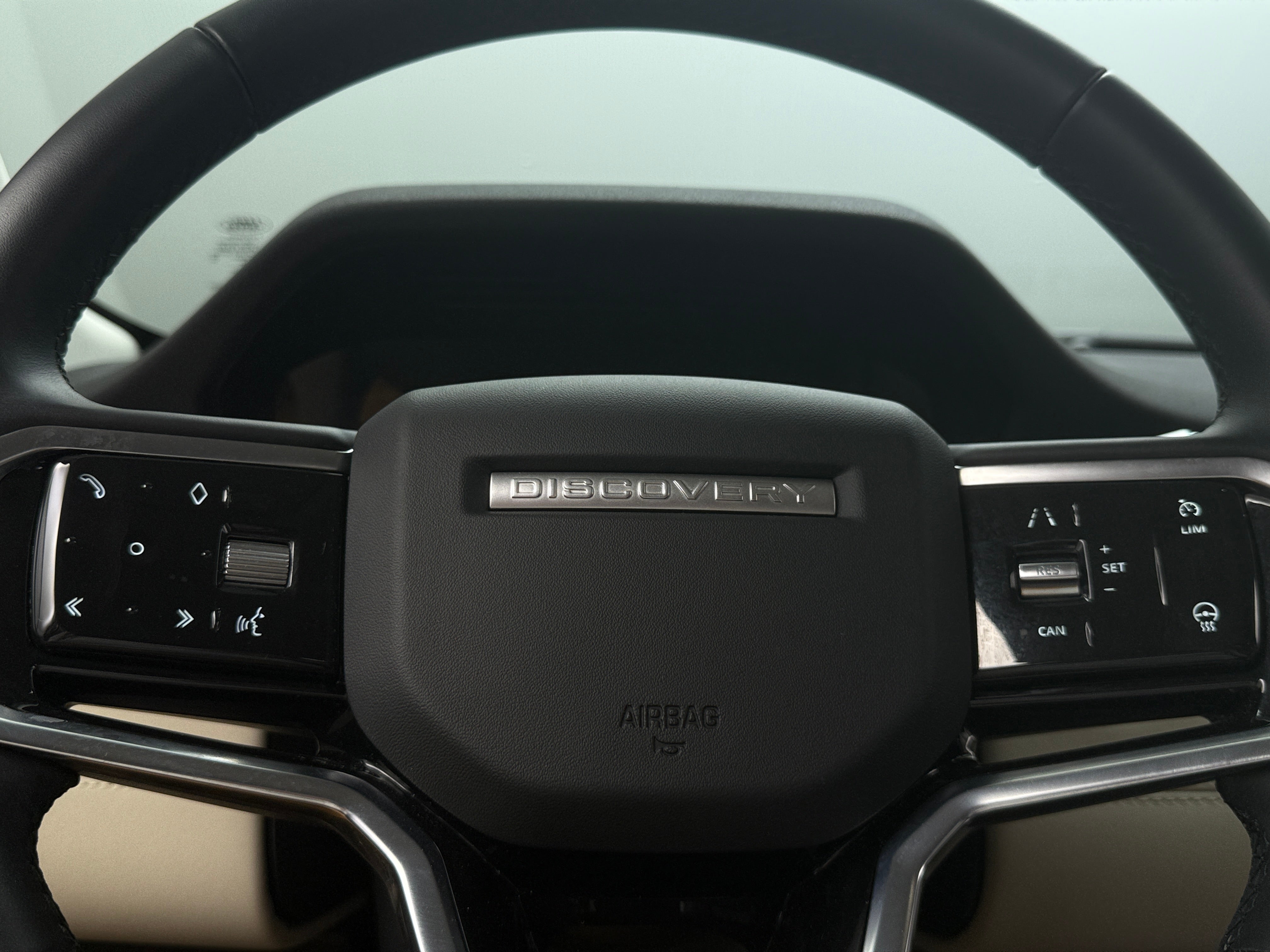 2022 Land Rover Discovery Sport S 4