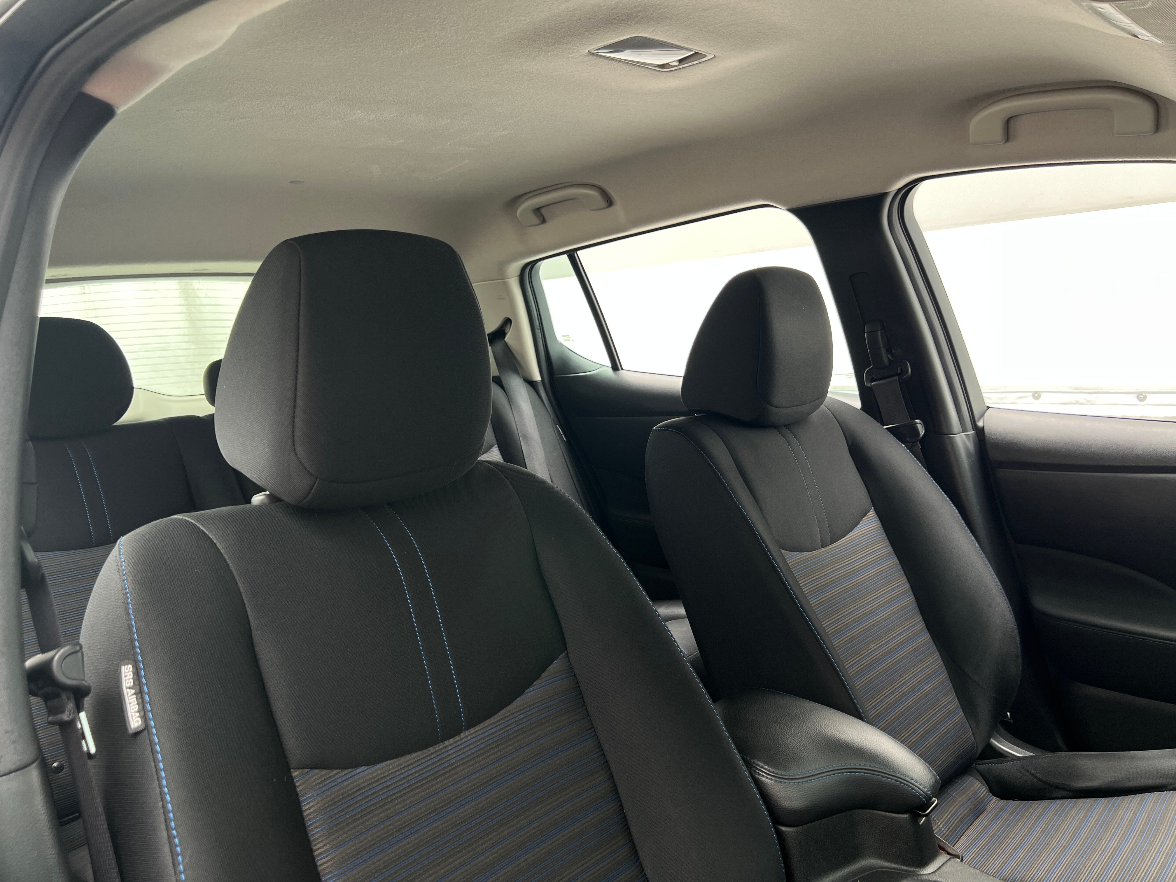 2022 Nissan Leaf SV 2