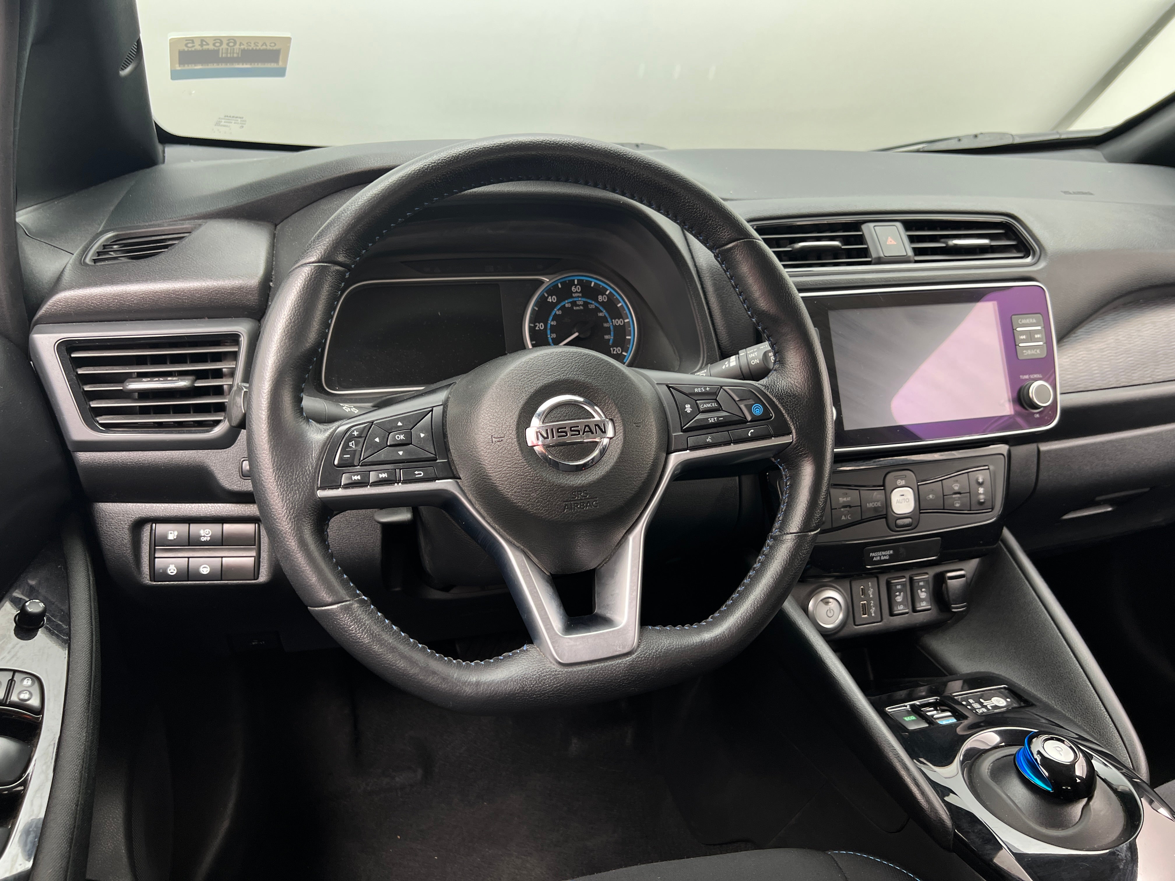 2022 Nissan Leaf SV 5