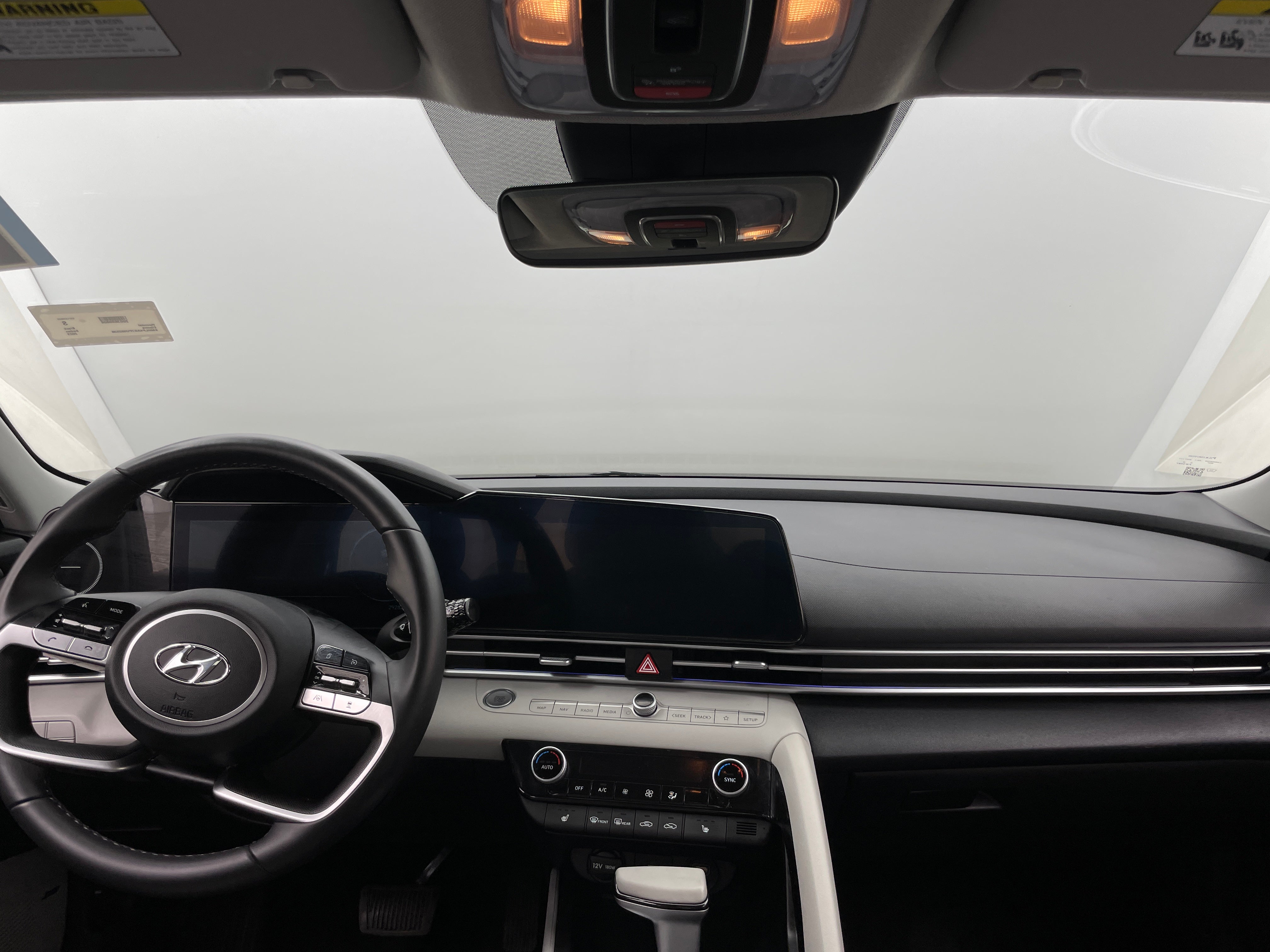 2023 Hyundai Elantra Limited Edition 2