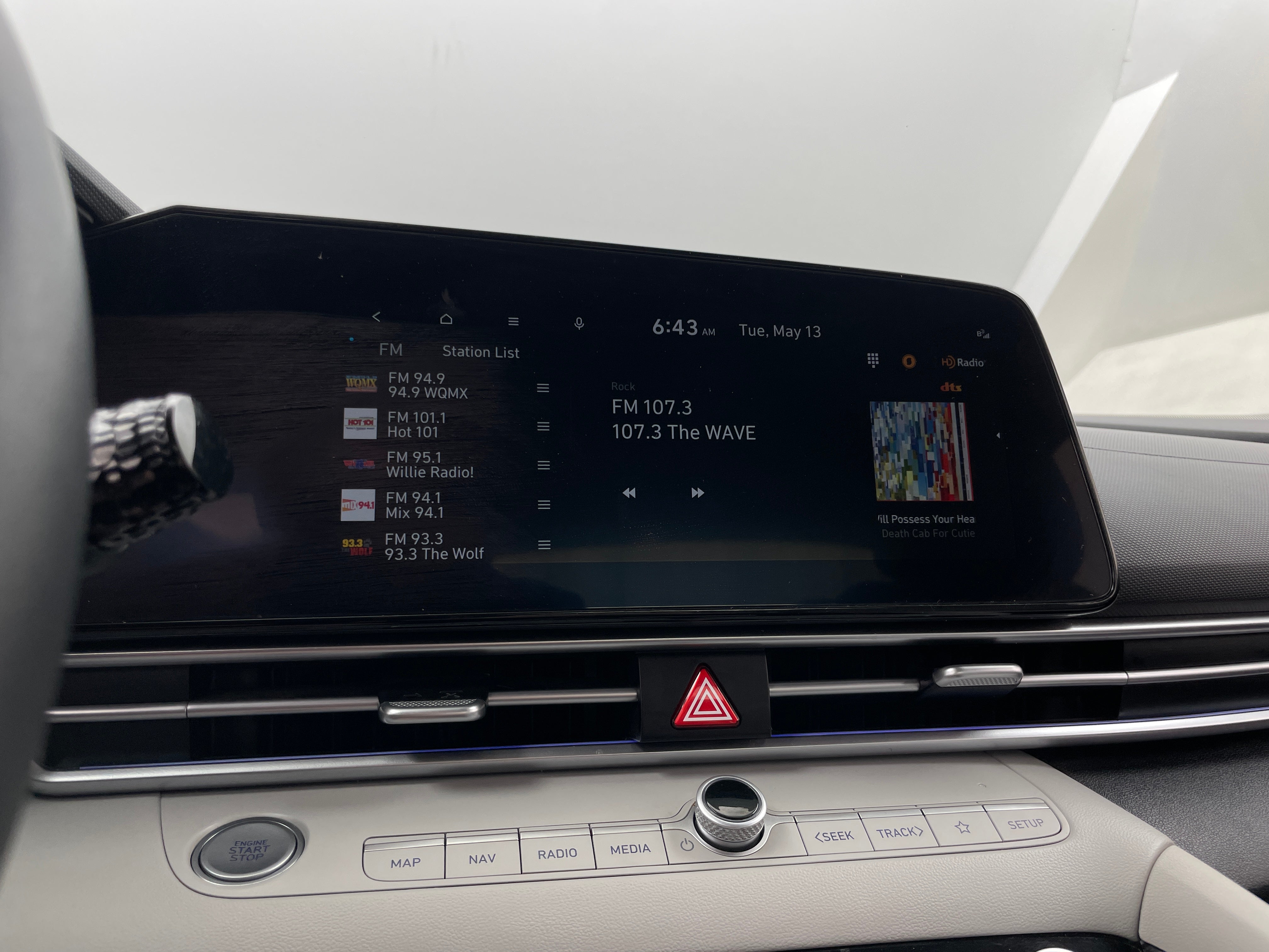 2023 Hyundai Elantra Limited Edition 3