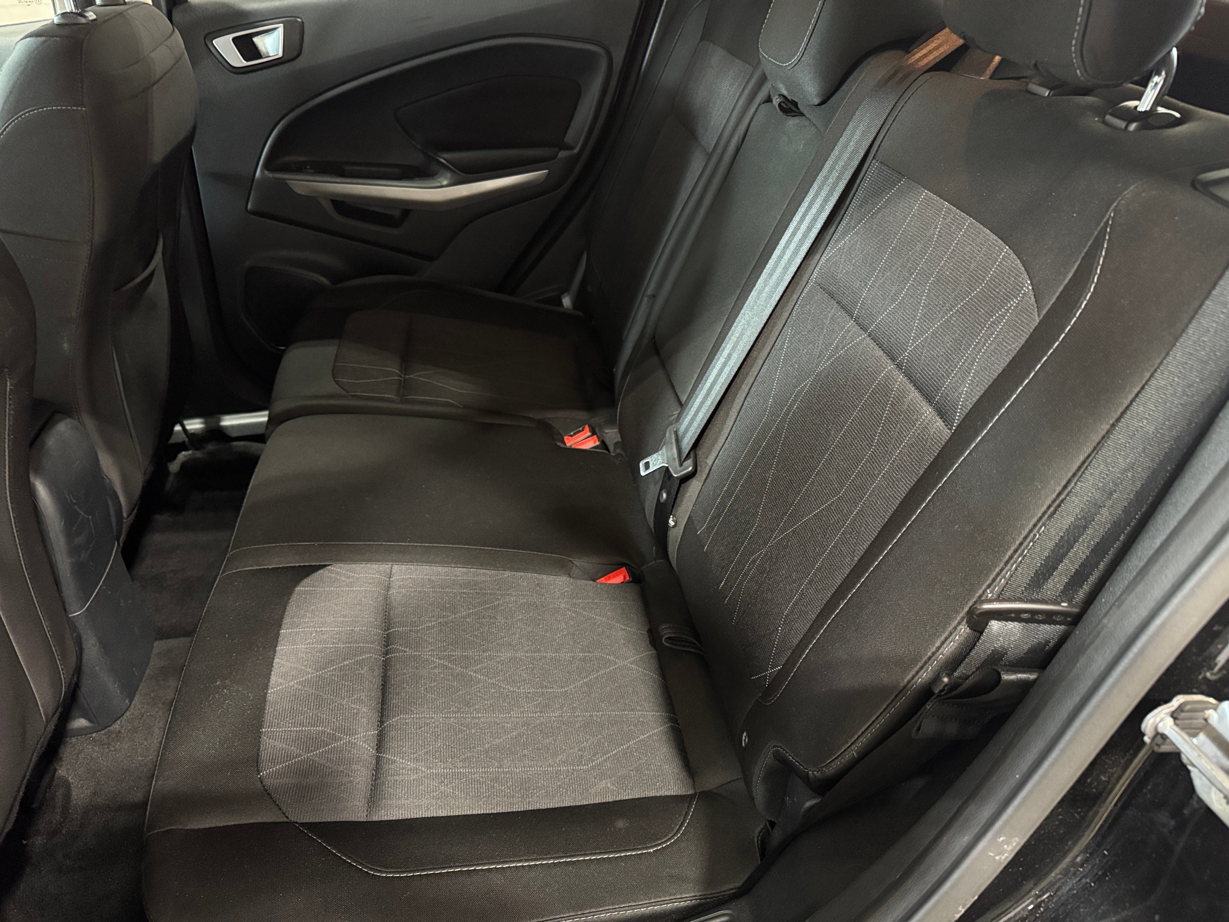 2018 Ford EcoSport SE 6