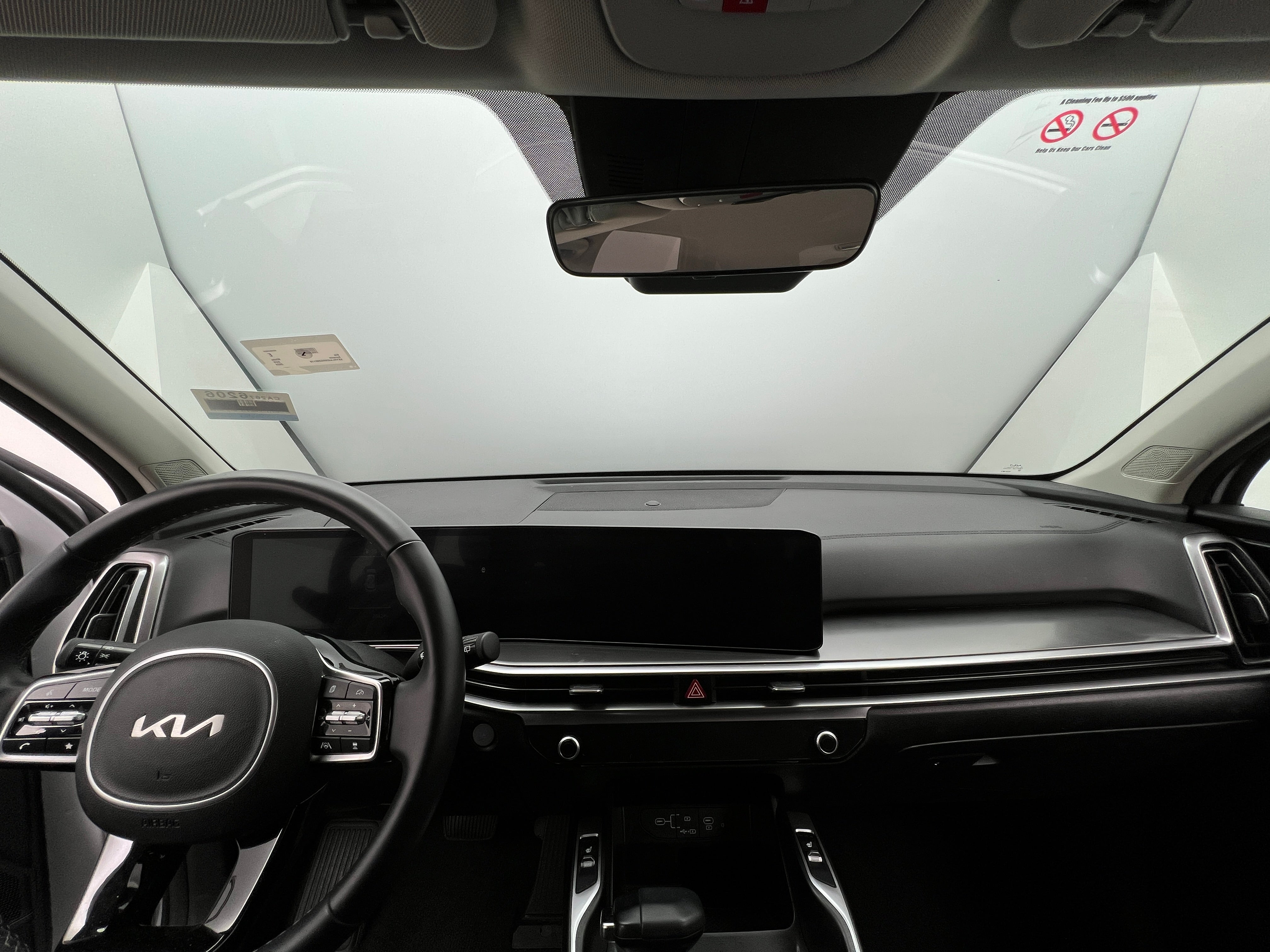 2024 Kia Sorento S 2