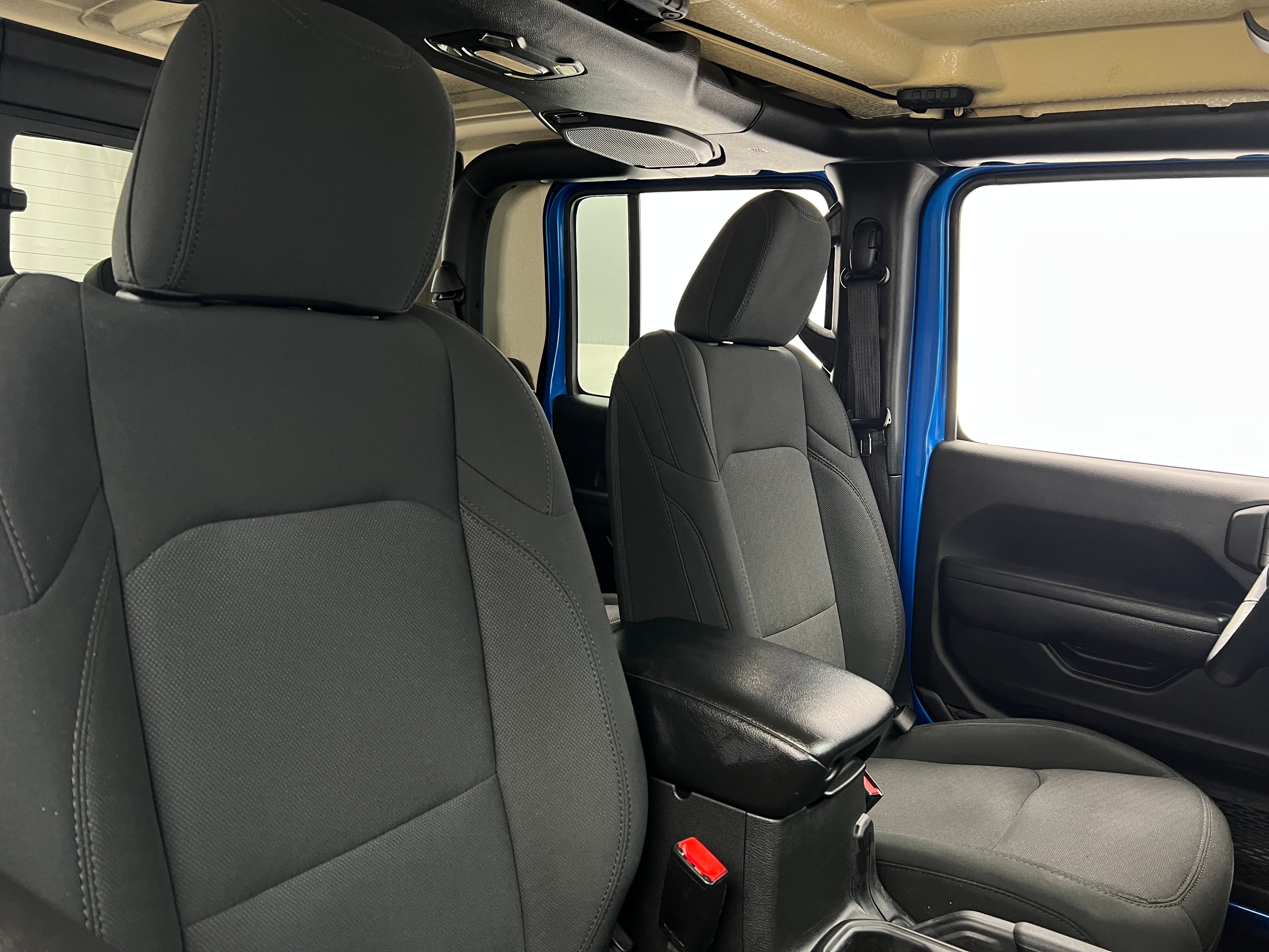 2022 Jeep Gladiator Willys 2