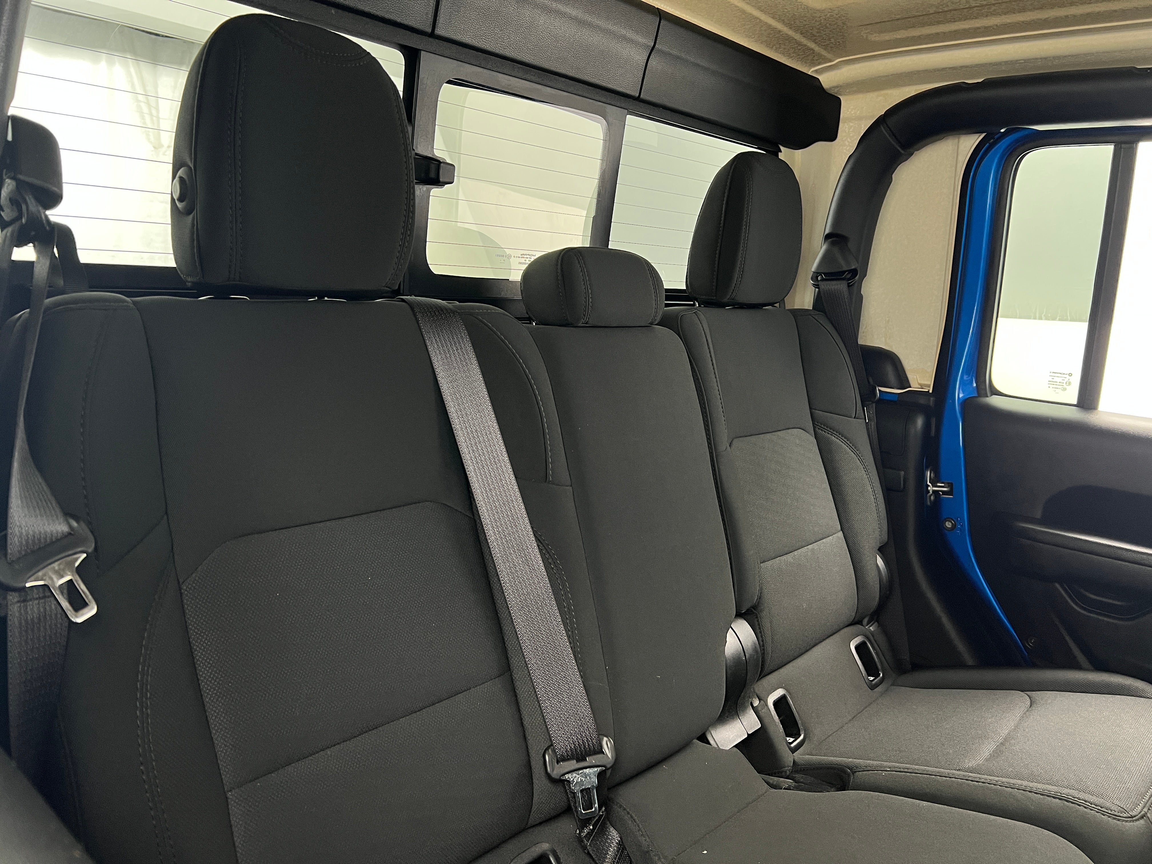2022 Jeep Gladiator Willys 6