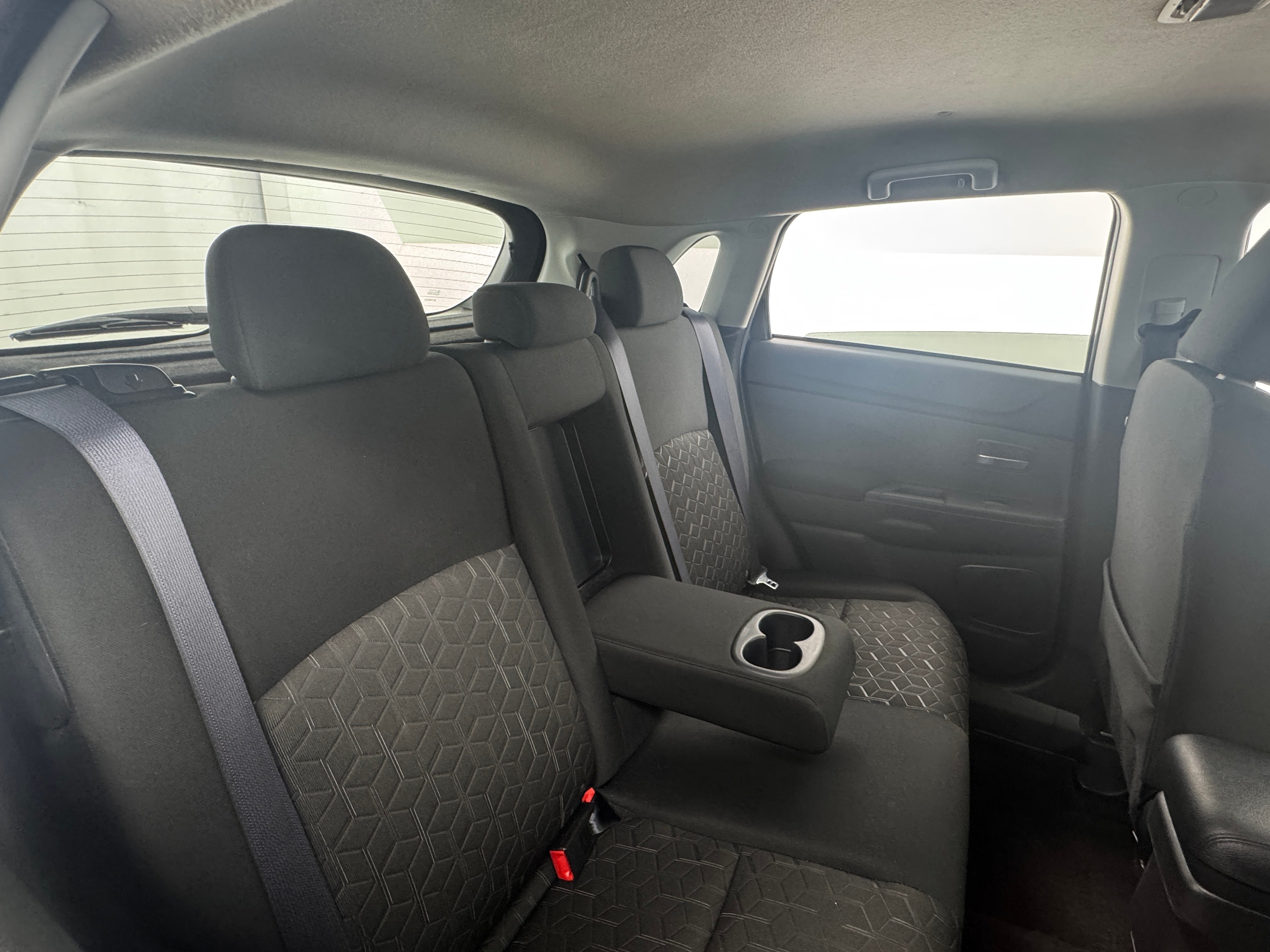 2024 Mitsubishi Outlander Sport ES 6